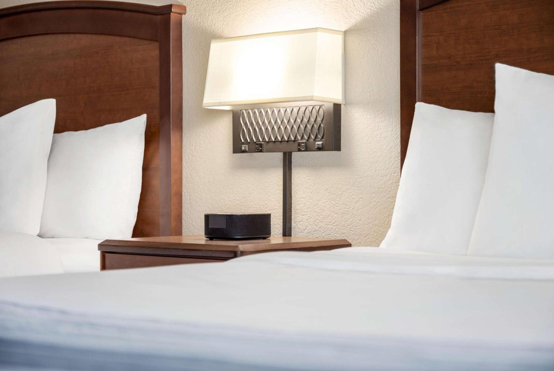 AmericInn by Wyndham Roseau photo 23