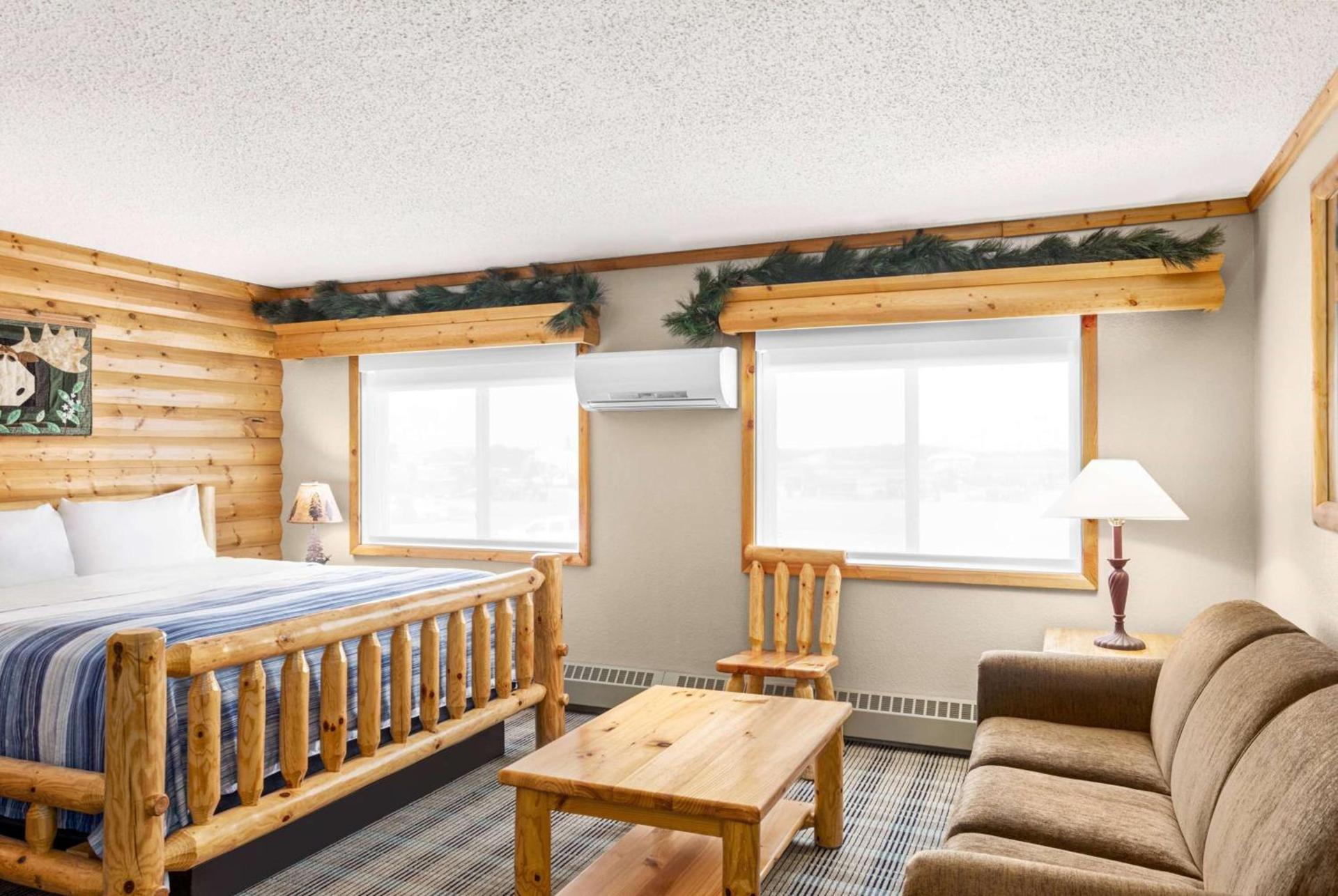 AmericInn by Wyndham Roseau photo 37