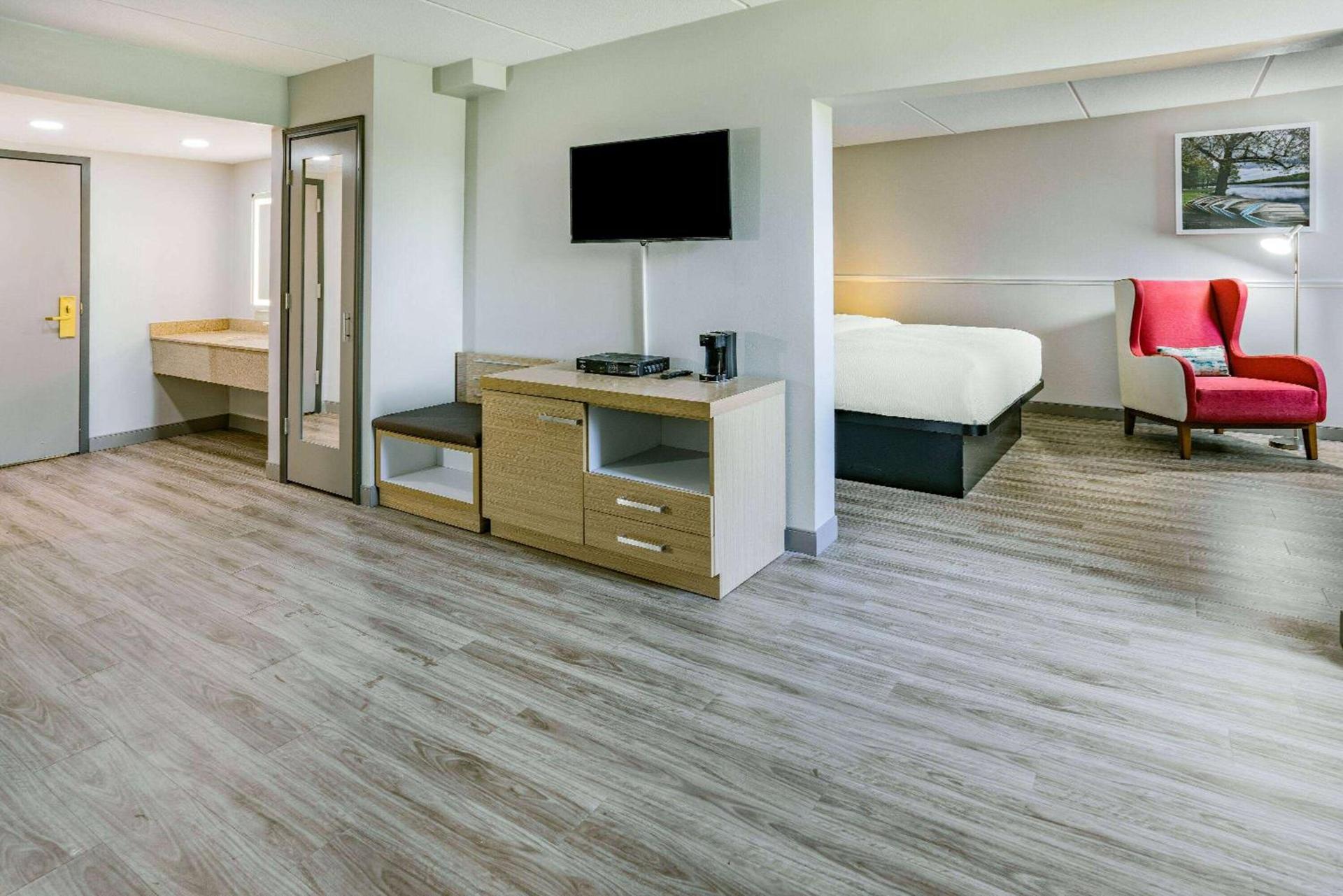 Spark by Hilton Fishkill photo 24