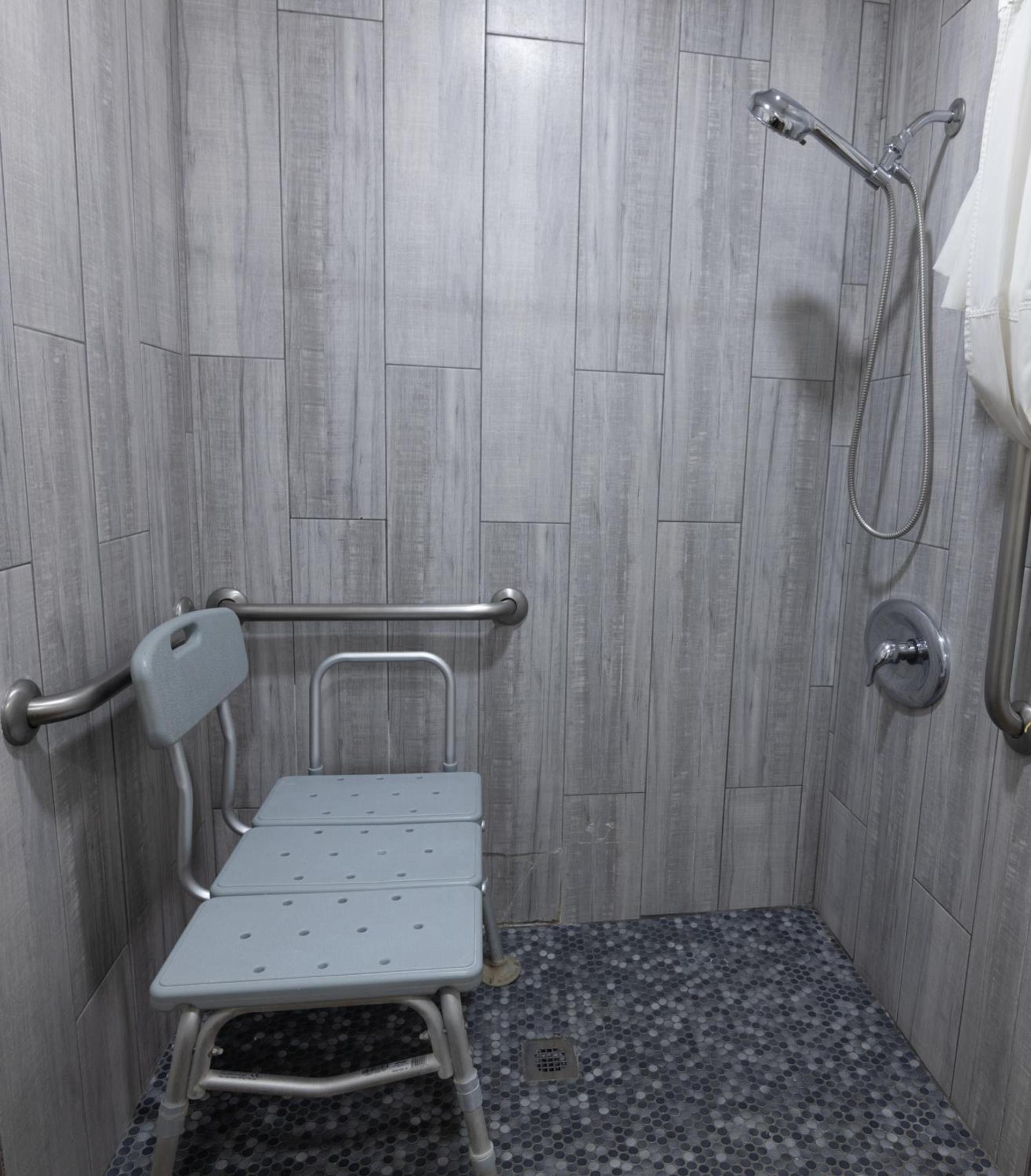 Hospitality Inn photo 30