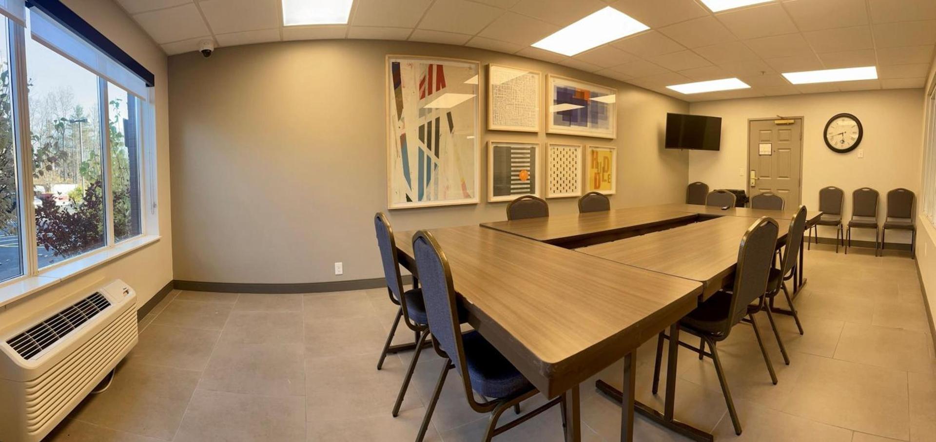 Holiday Inn Express & Suites Marquette by IHG photo 14
