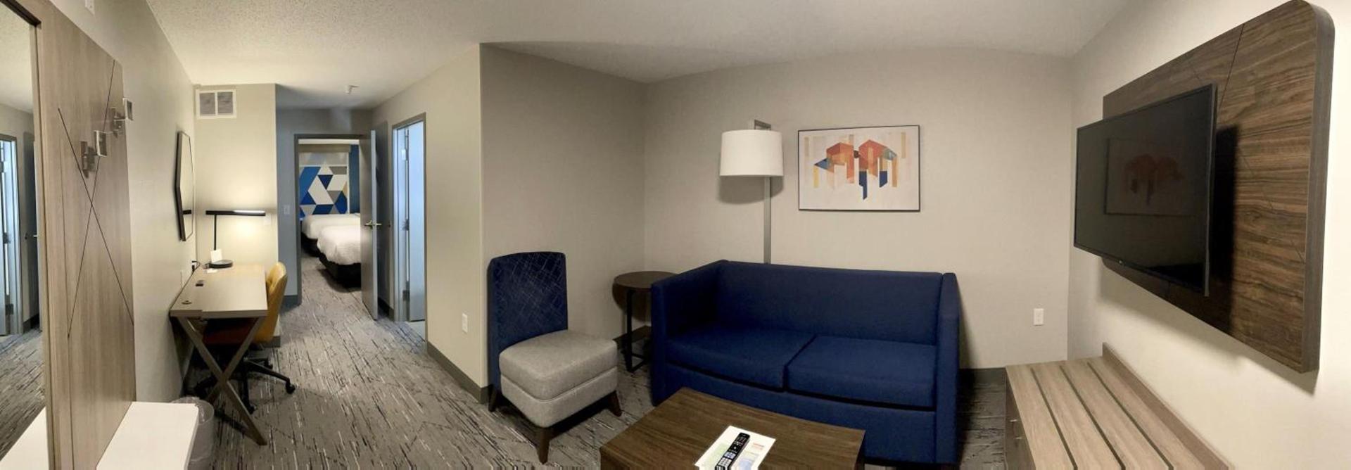 Holiday Inn Express & Suites Marquette by IHG photo 29