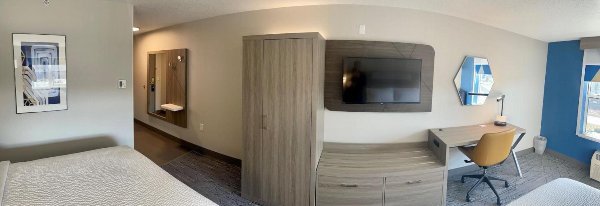 Holiday Inn Express & Suites Marquette by IHG photo 18