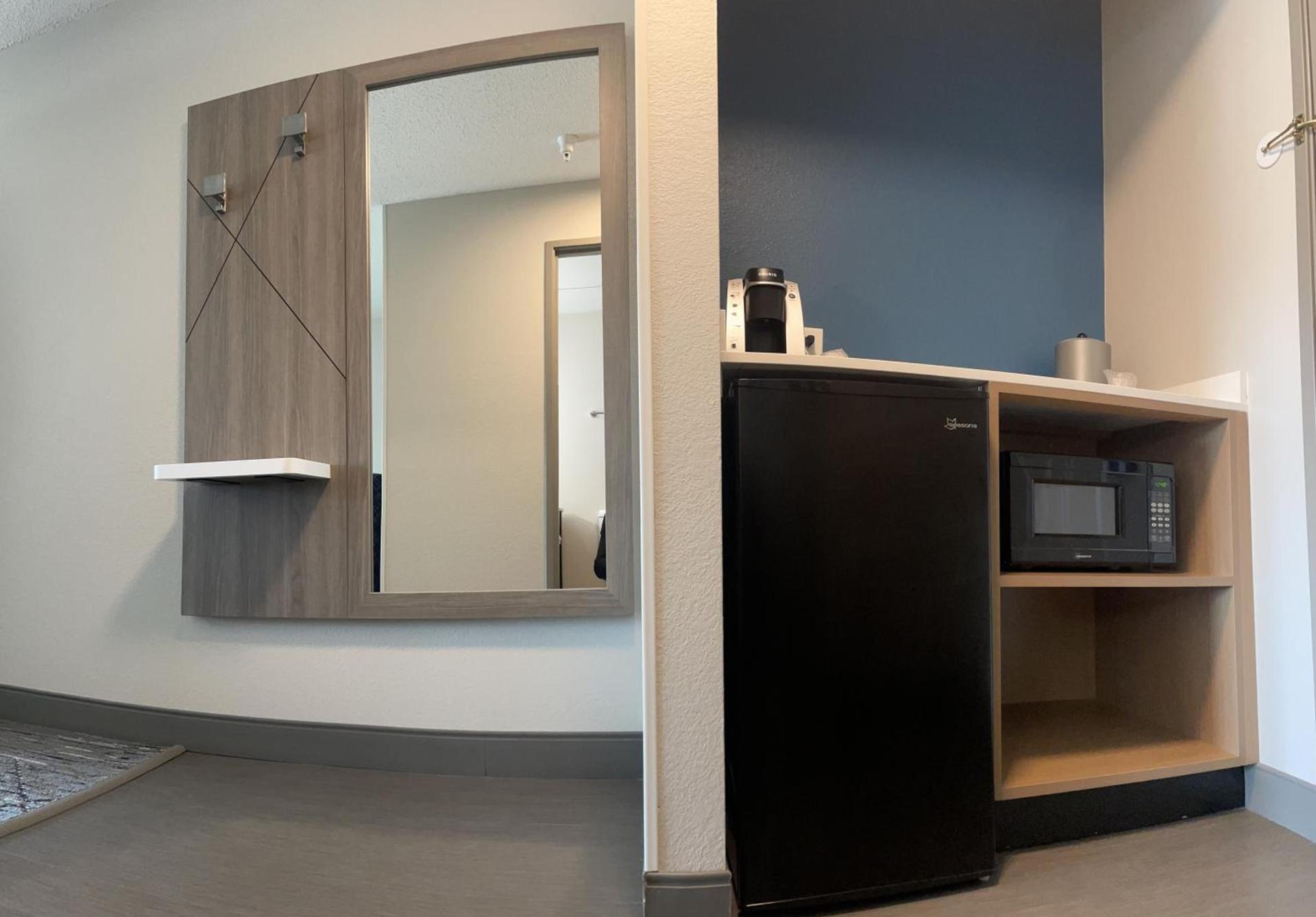 Holiday Inn Express & Suites Marquette by IHG photo 12