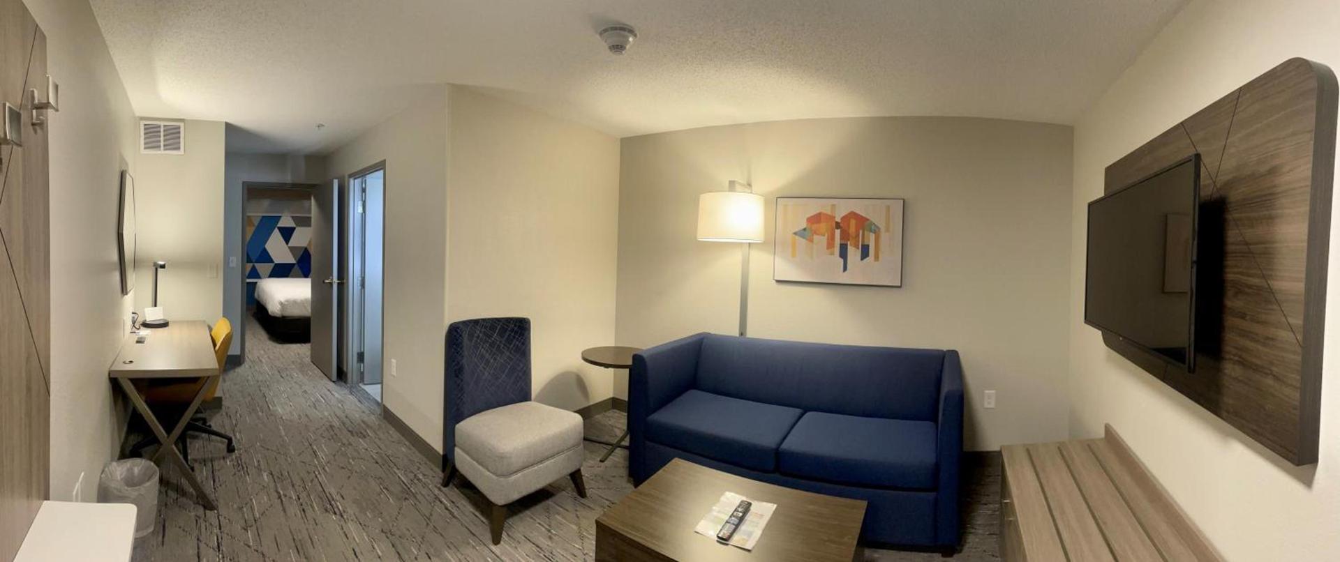 Holiday Inn Express & Suites Marquette by IHG photo 32