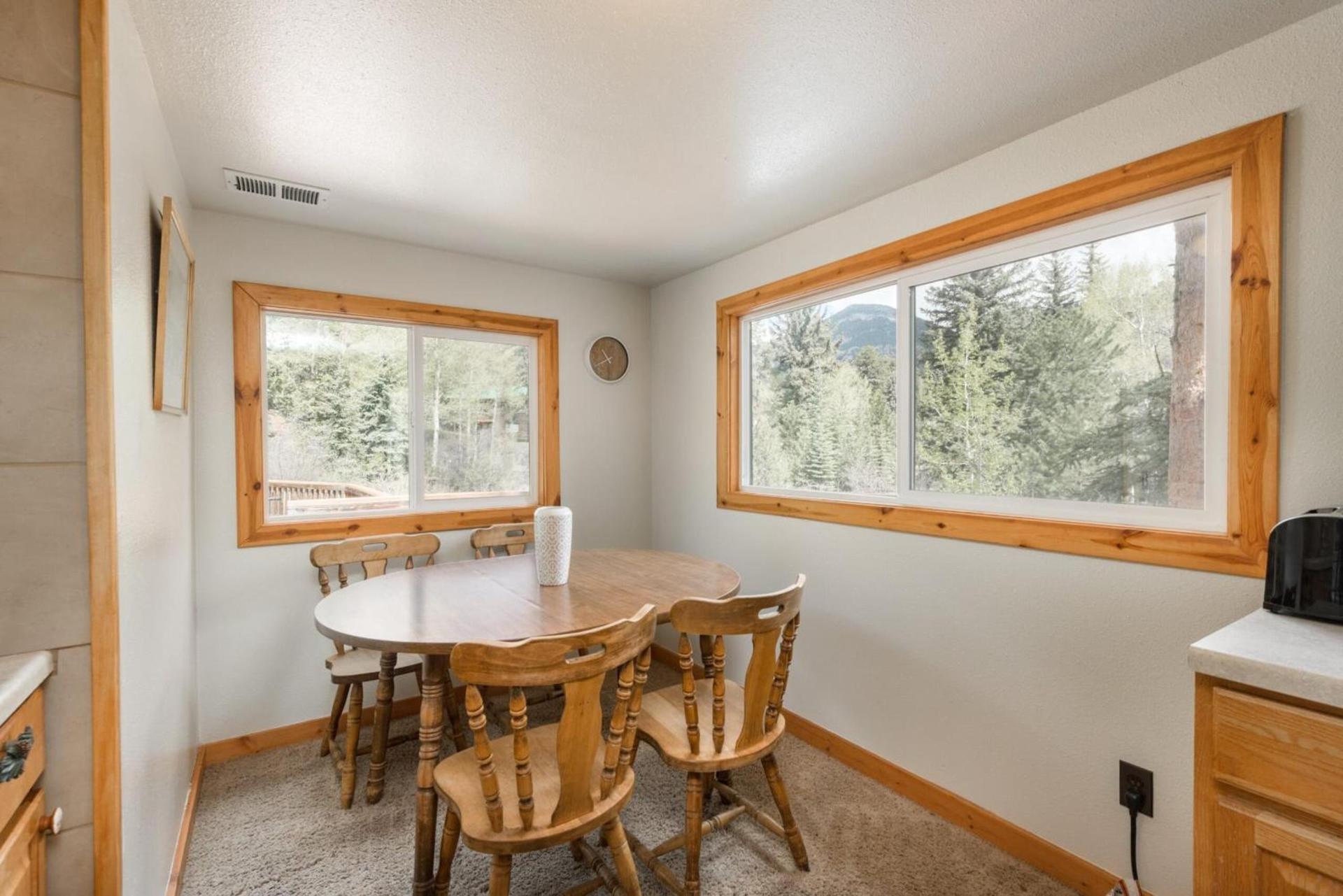Ponderosa Lodge photo 24