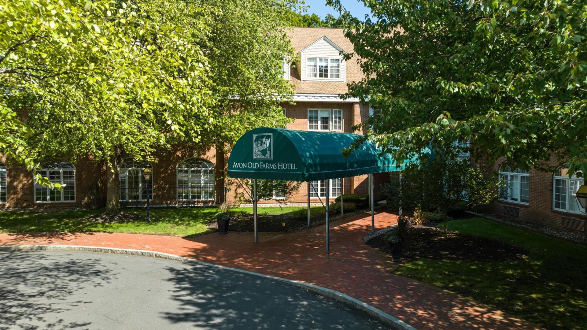 Avon Old Farms Hotel photo 1