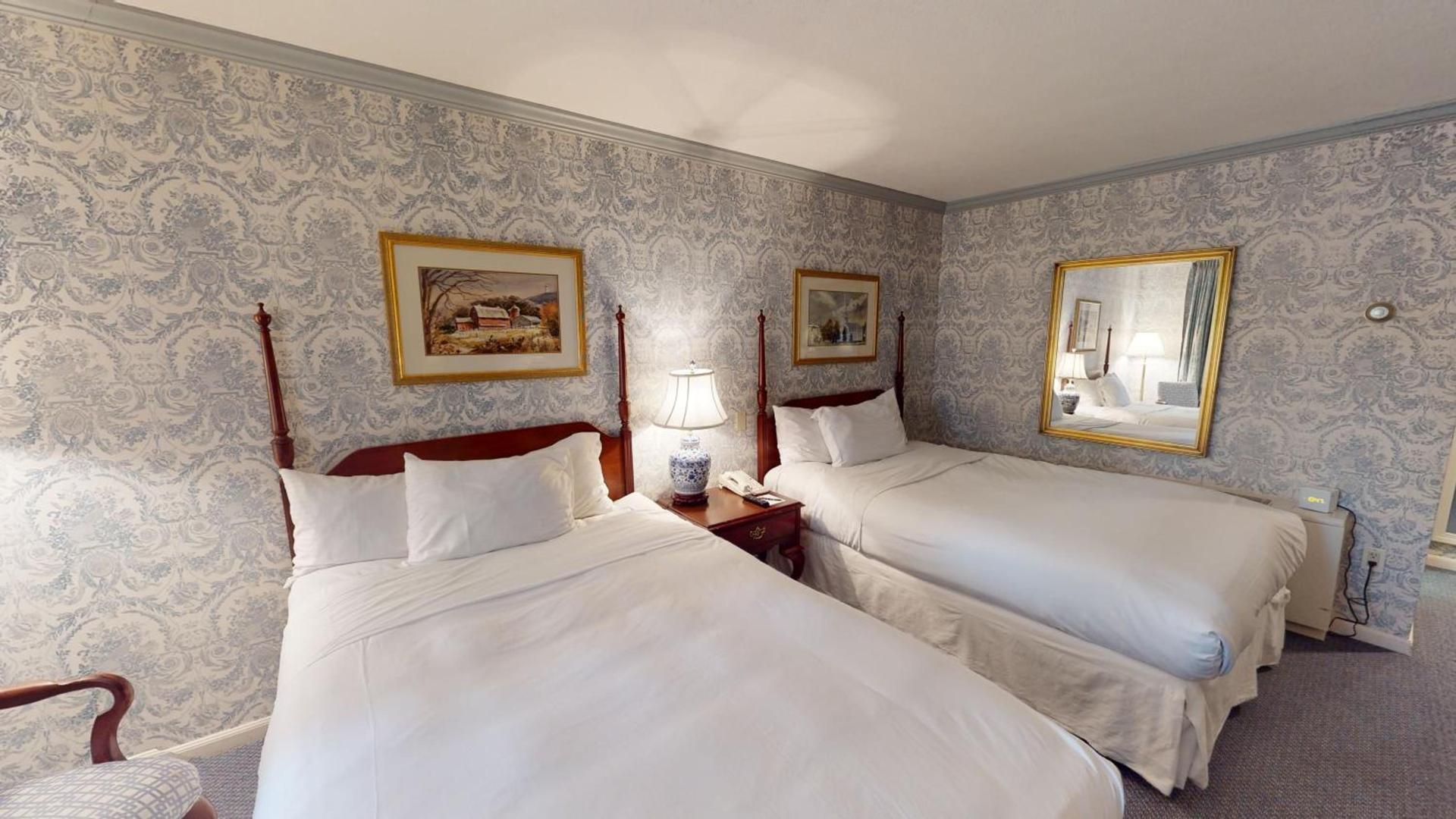Avon Old Farms Hotel photo 33