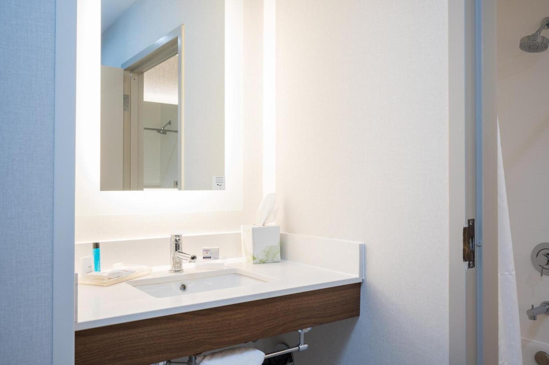 Holiday Inn Express Grover Beach-Pismo Beach Area by IHG photo 28