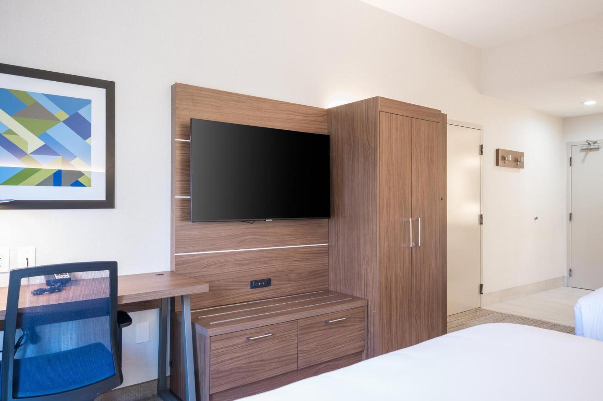 Holiday Inn Express Grover Beach-Pismo Beach Area by IHG photo 25