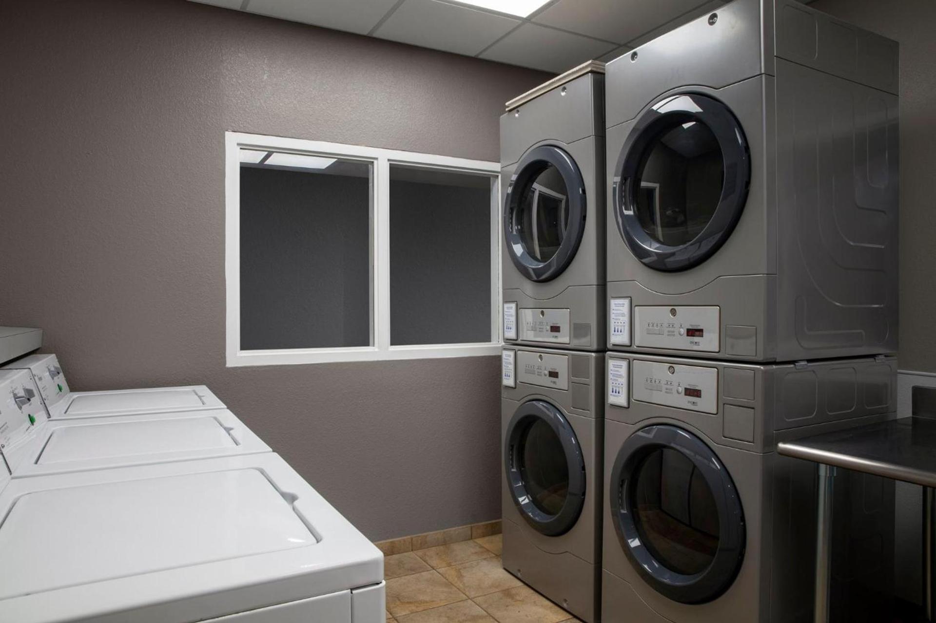 Candlewood Suites Mobile-Downtown by IHG photo 12