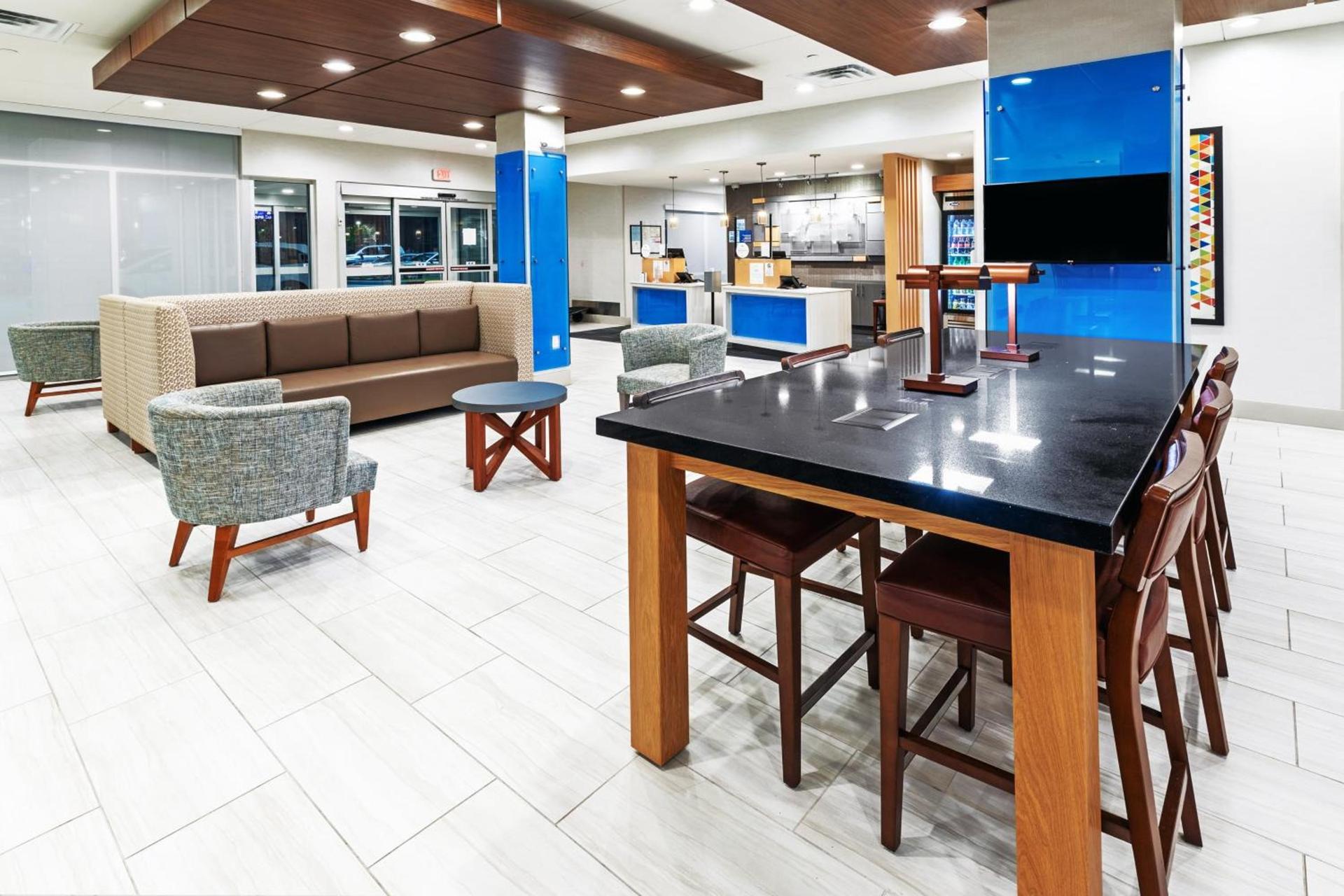 Holiday Inn Express & Suites - Stafford NW - Sugar Land by IHG photo 51