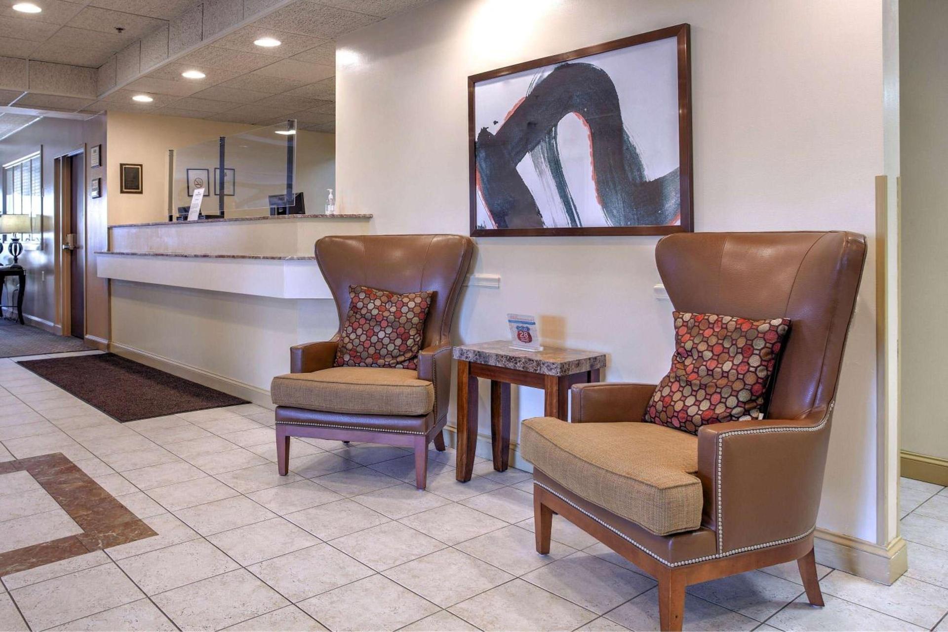 Howard Johnson by Wyndham Amherst Hadley photo 4