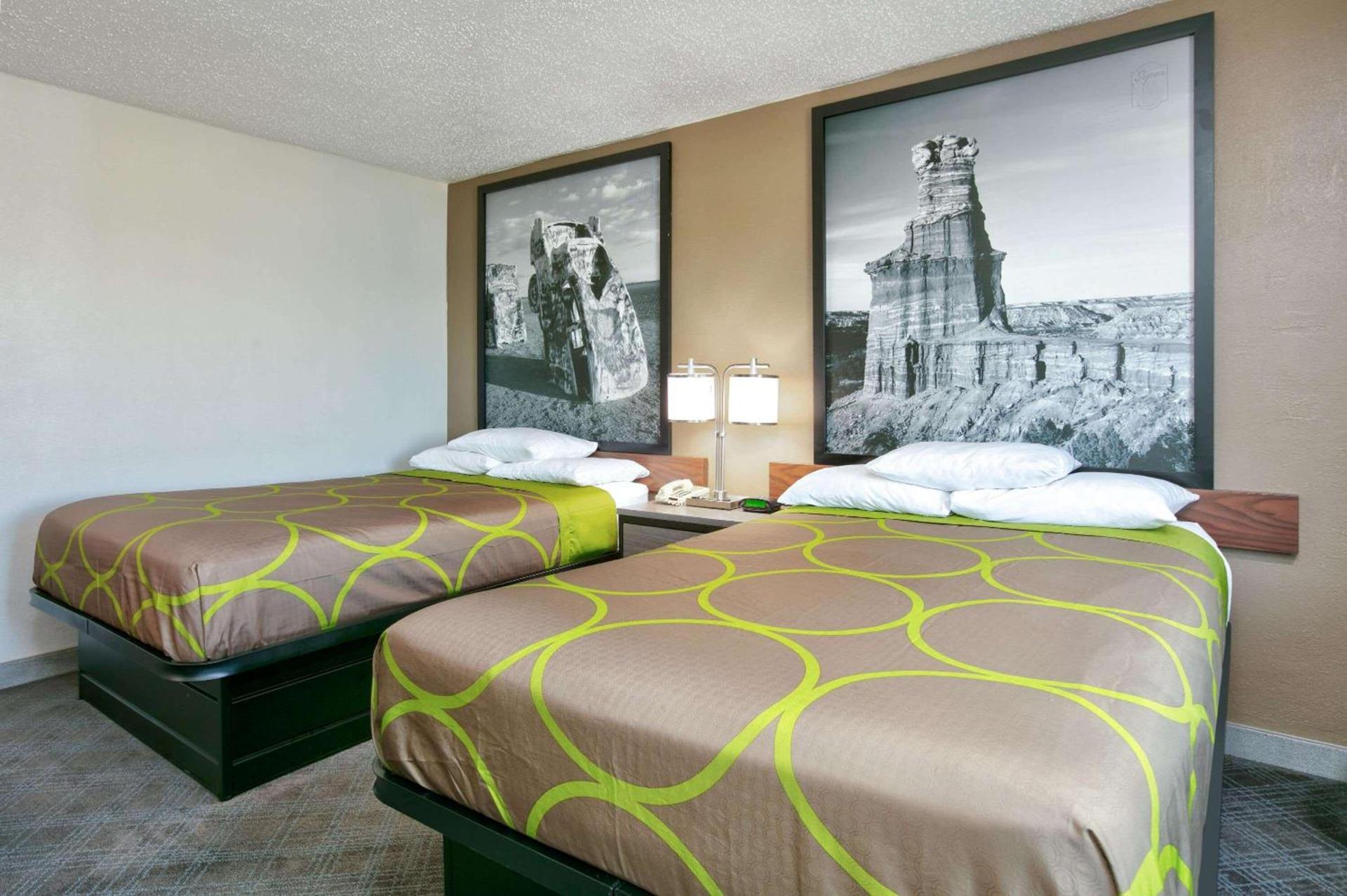 Super 8 by Wyndham Amarillo photo 17