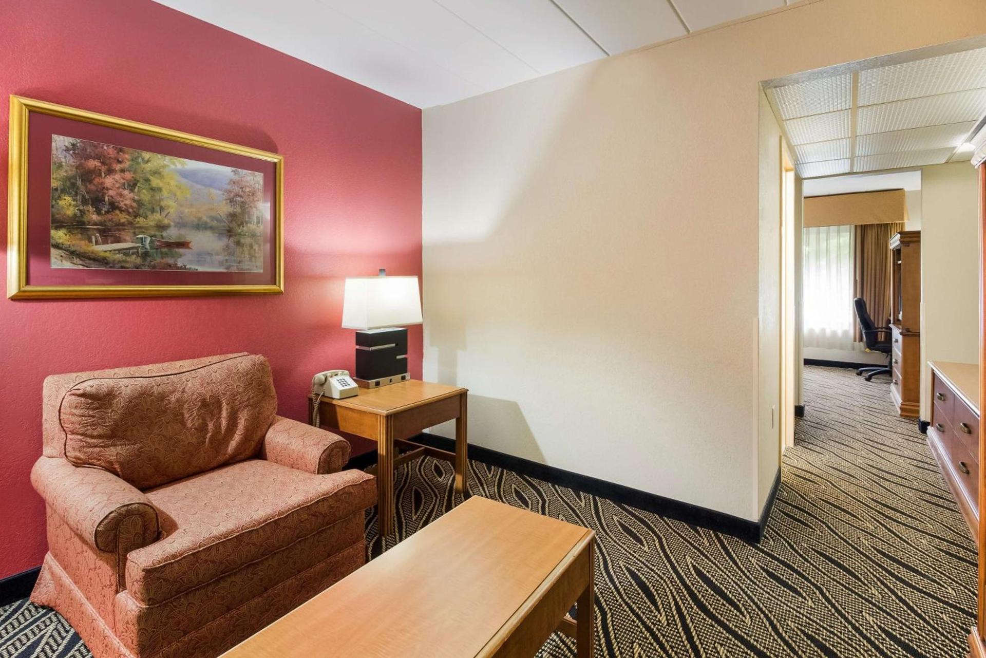 Best Western Braddock Inn photo 21