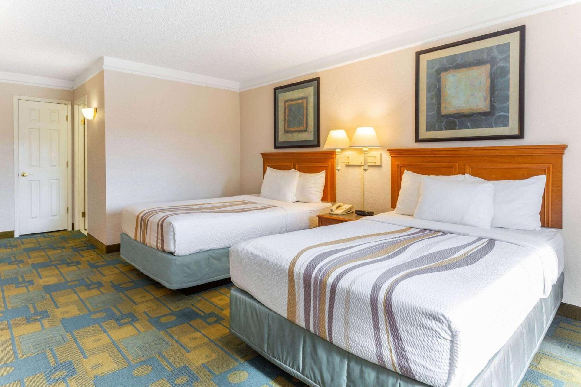 La Quinta by Wyndham Redding photo 15