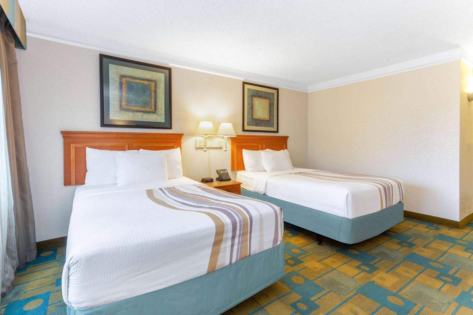 La Quinta by Wyndham Redding photo 24