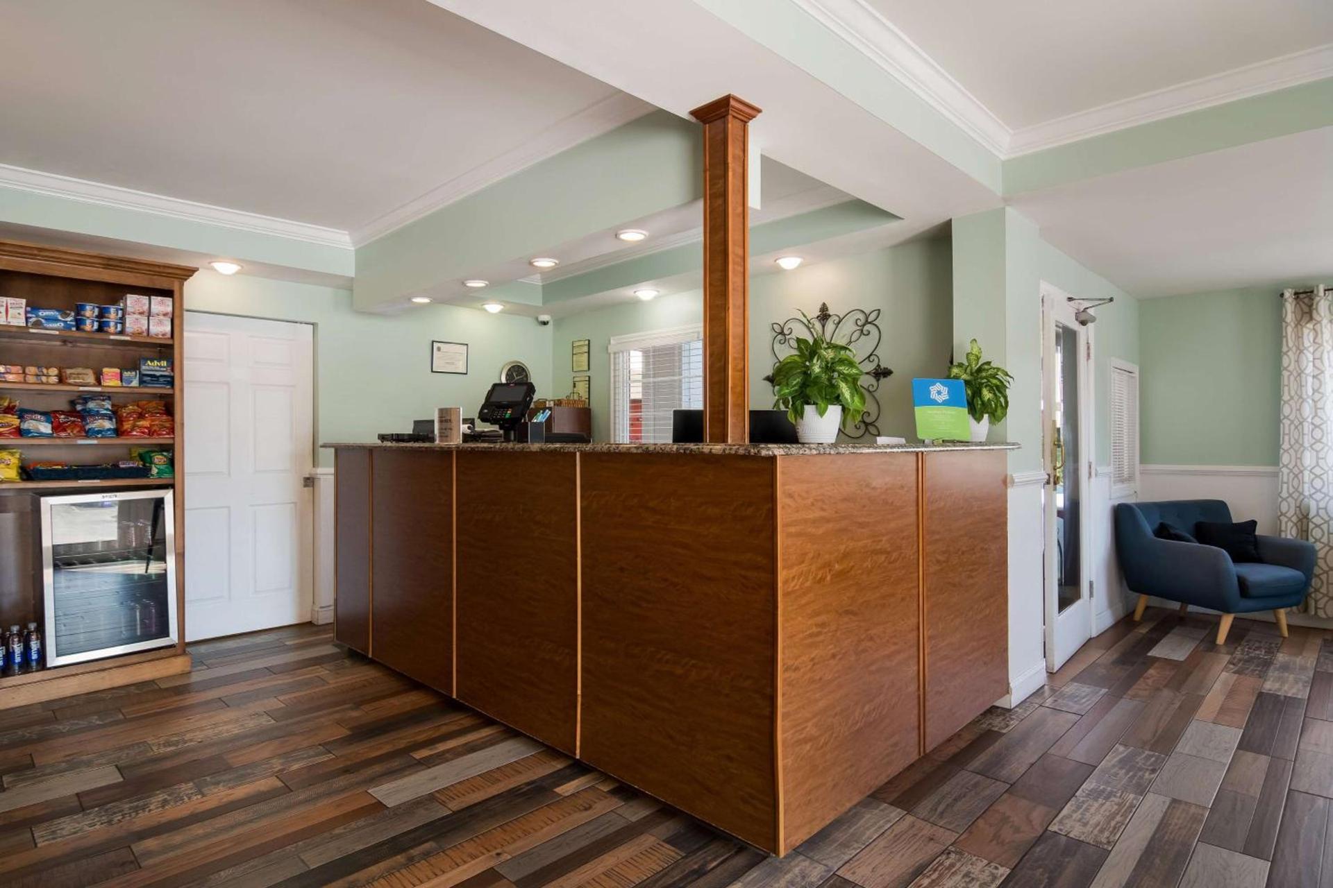 SureStay Hotel by Best Western Helen Downtown photo 4