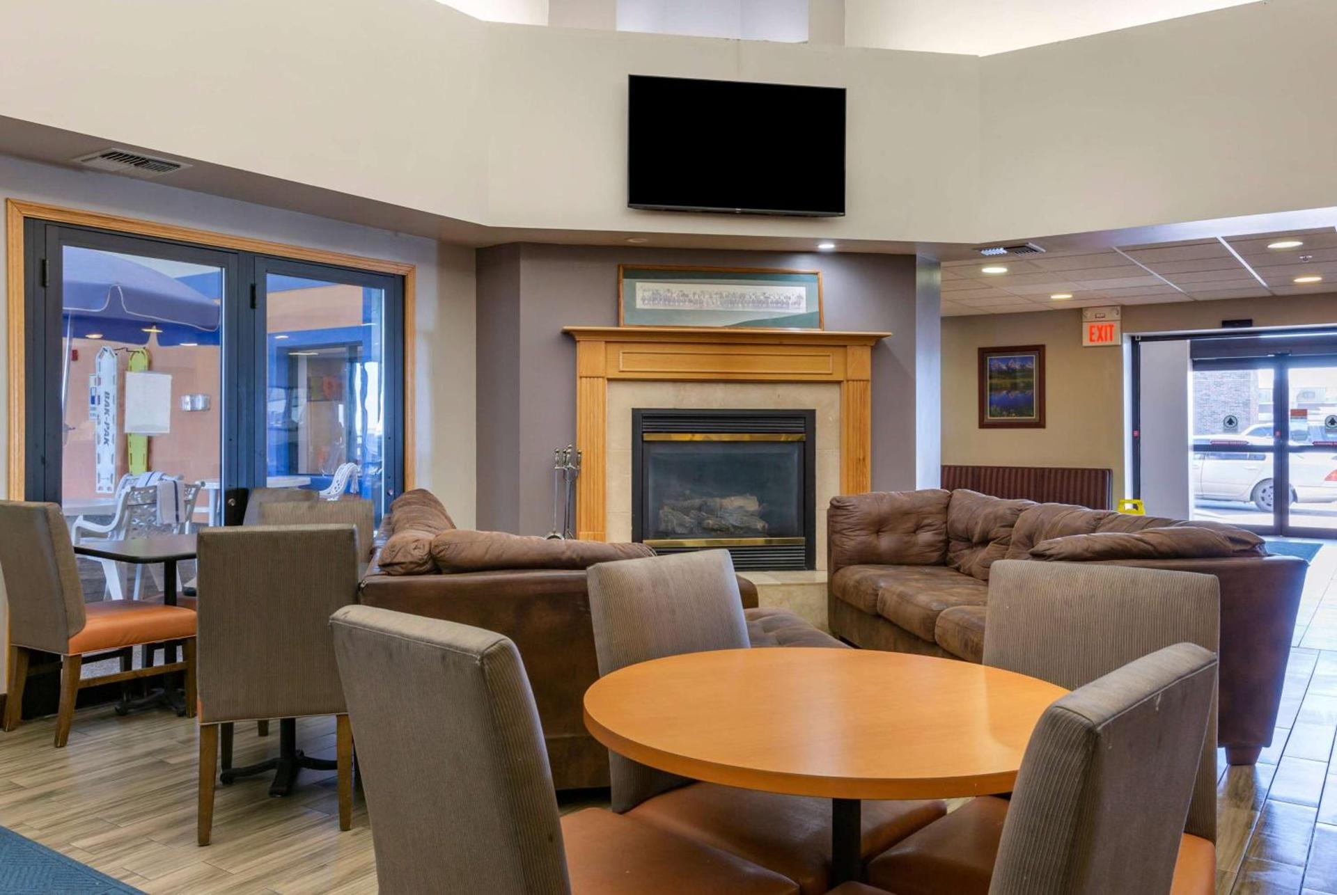 Howard Johnson by Wyndham Billings photo 7