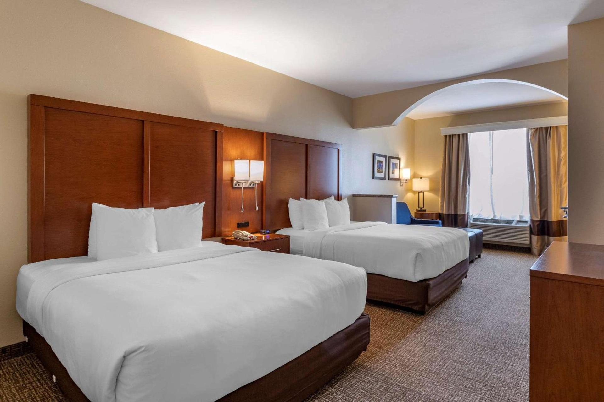 Comfort Suites Houston near Medical Center- NRG Stadium photo 23