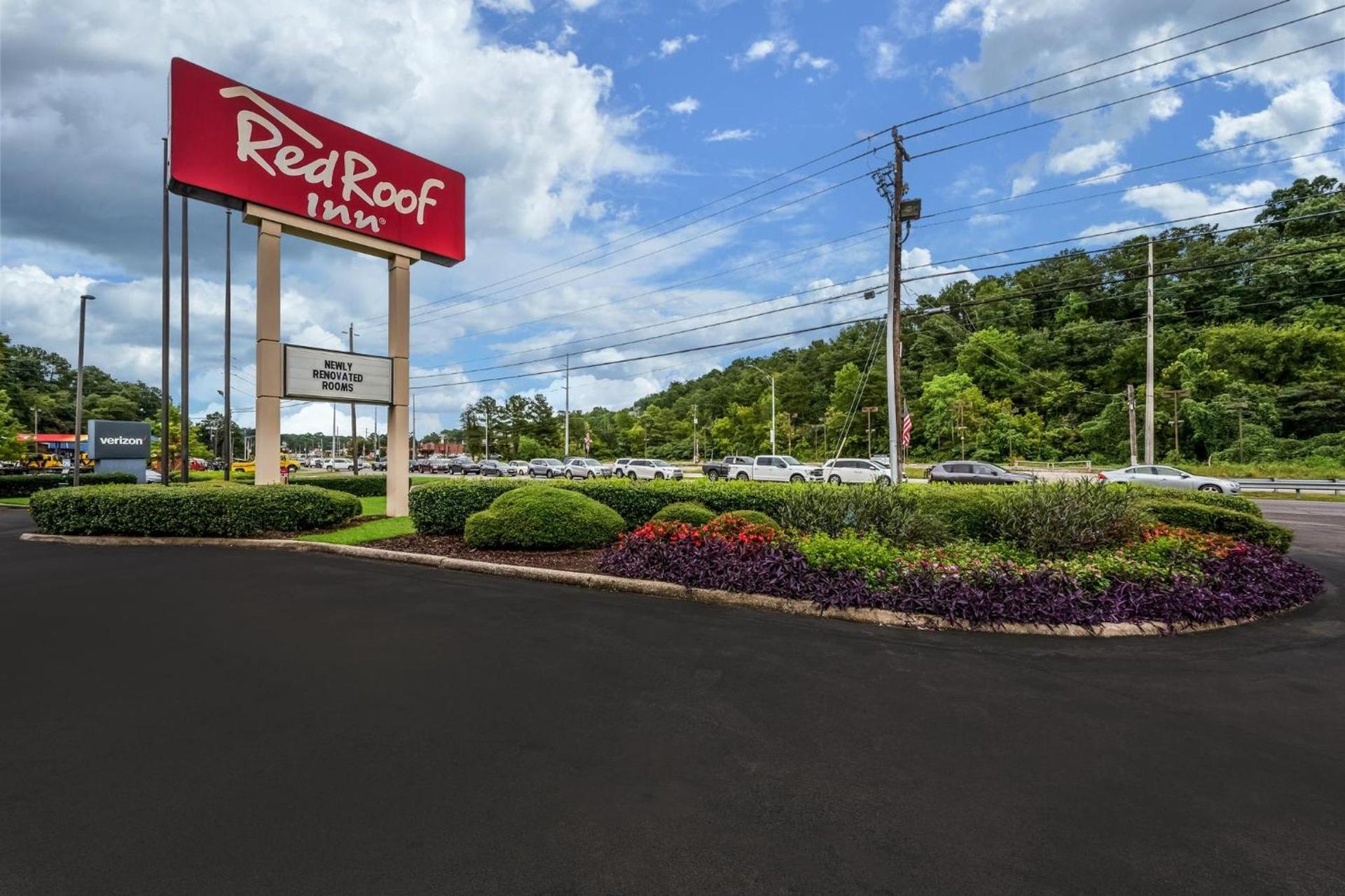Red Roof Inn Birmingham South photo 15