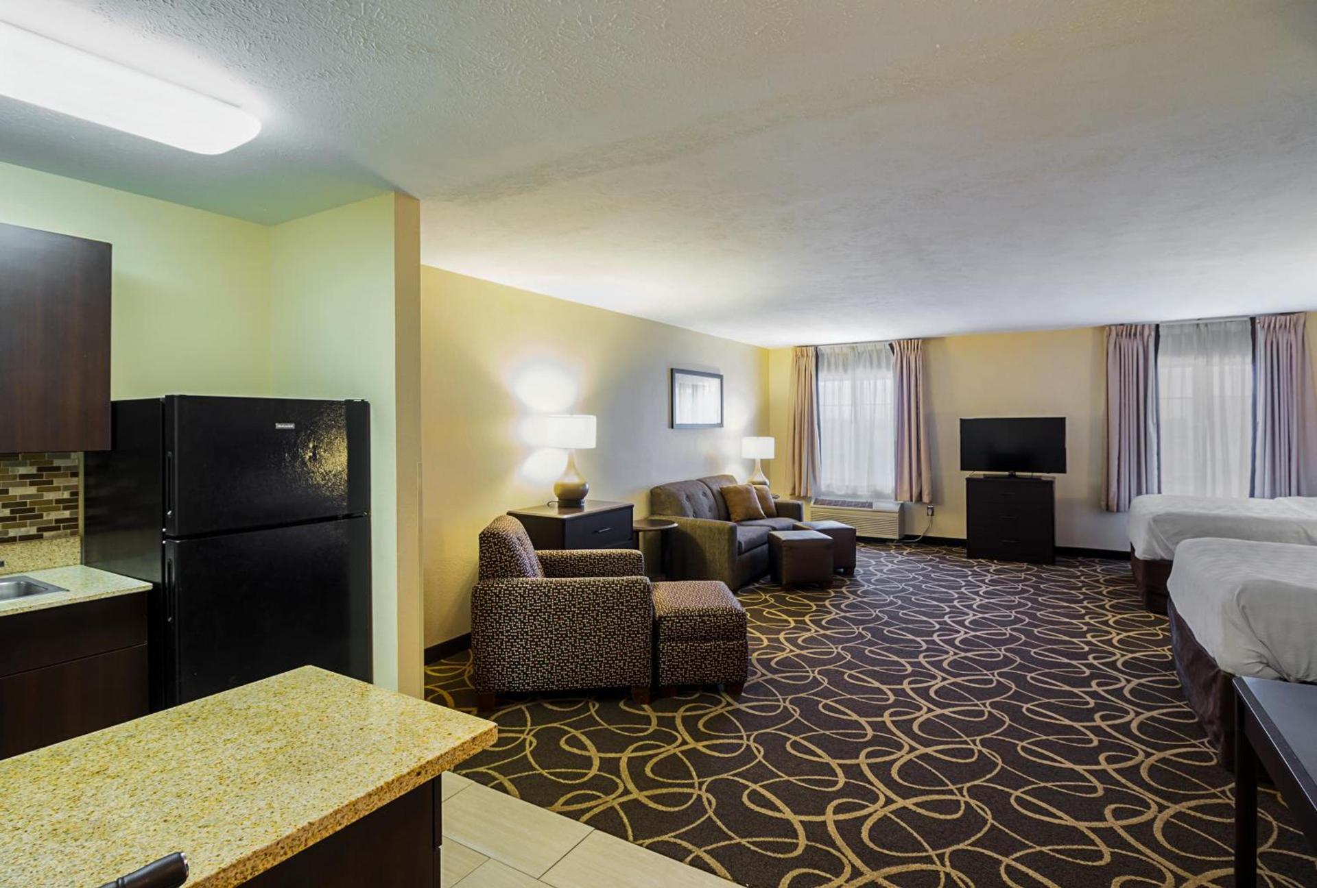 MainStay Suites Fargo - I-94 Medical Center photo 47