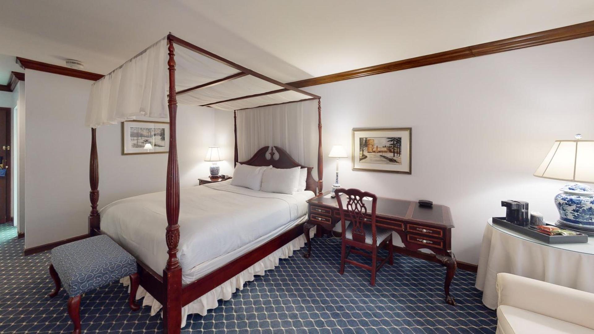 Avon Old Farms Hotel photo 42