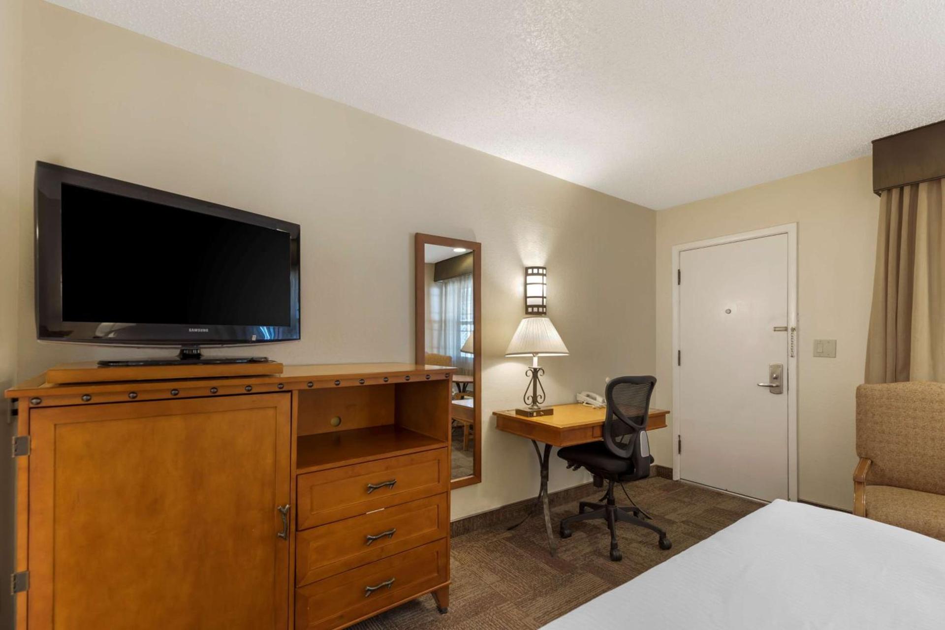 Best Western Pioneer photo 12