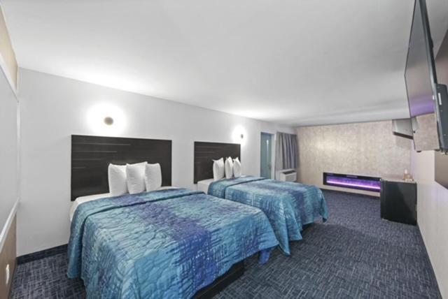 Hotel OPUS Bronx Near Bay Plaza Mall photo 9