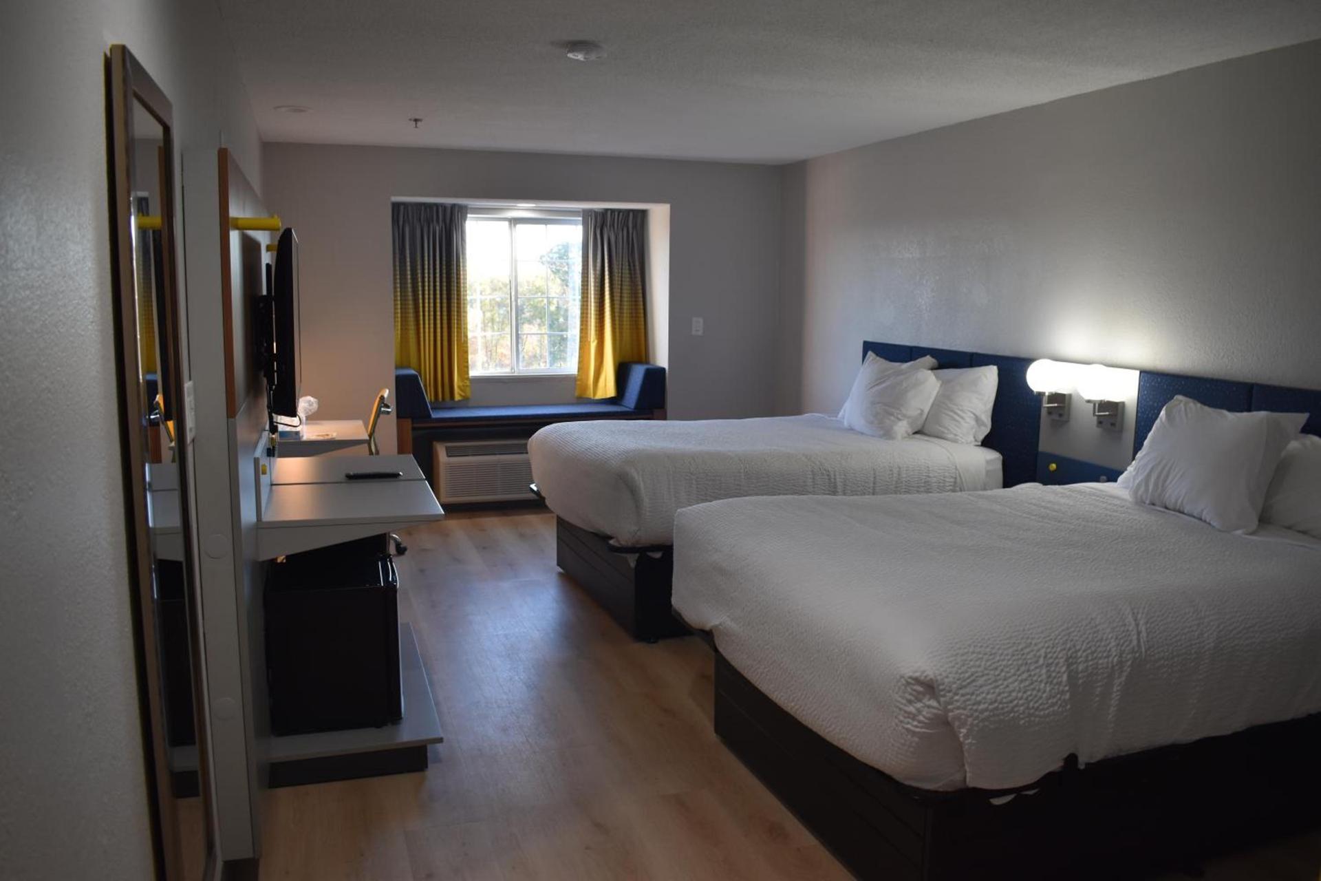 Microtel Inn & Suites by Wyndham Stockbridge/Atlanta I-75 photo 73