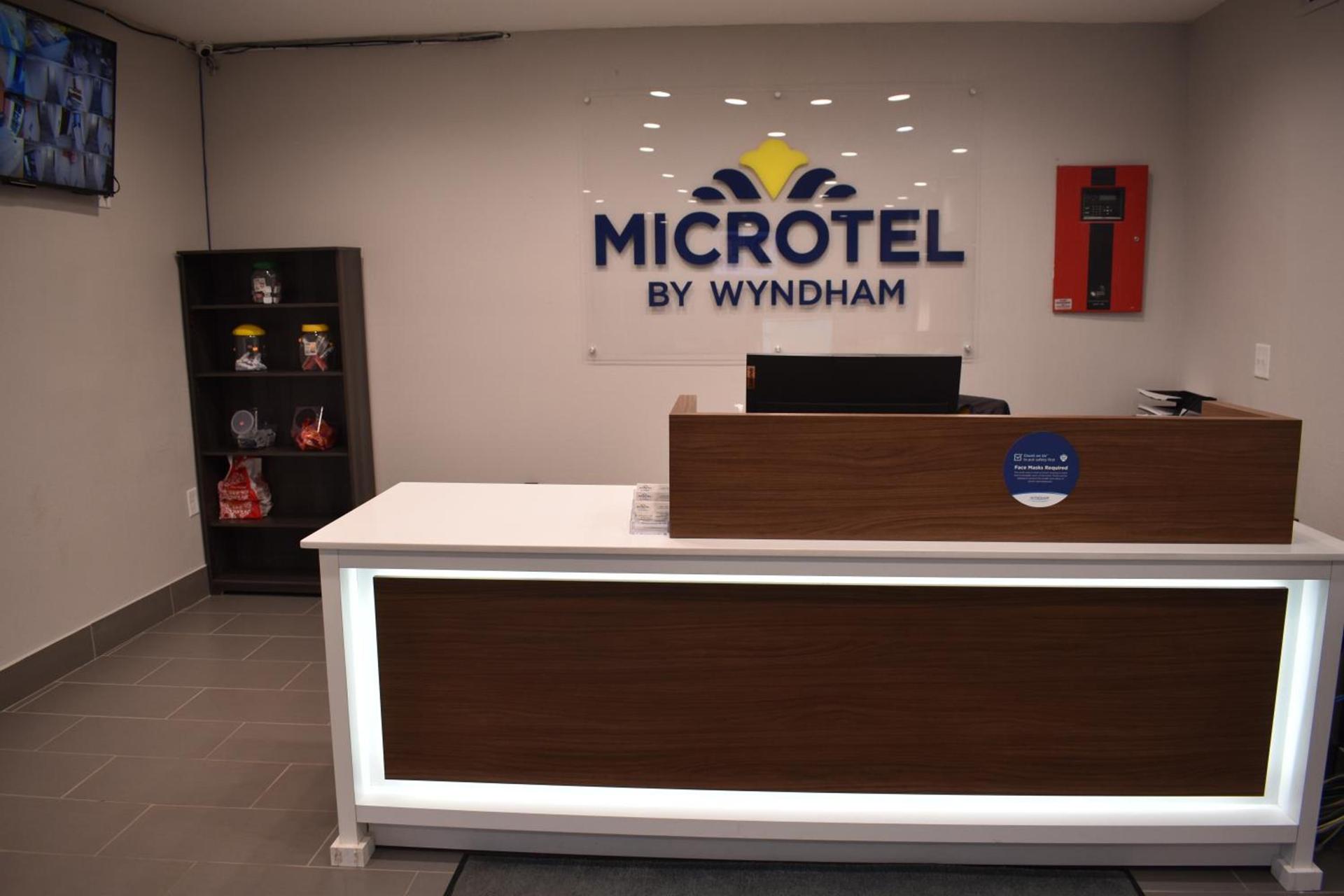 Microtel Inn & Suites by Wyndham Stockbridge/Atlanta I-75 photo 93