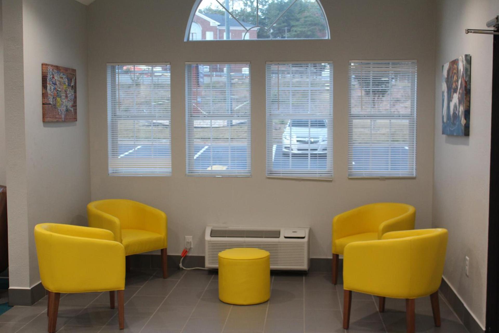 Microtel Inn & Suites by Wyndham Stockbridge/Atlanta I-75 photo 88