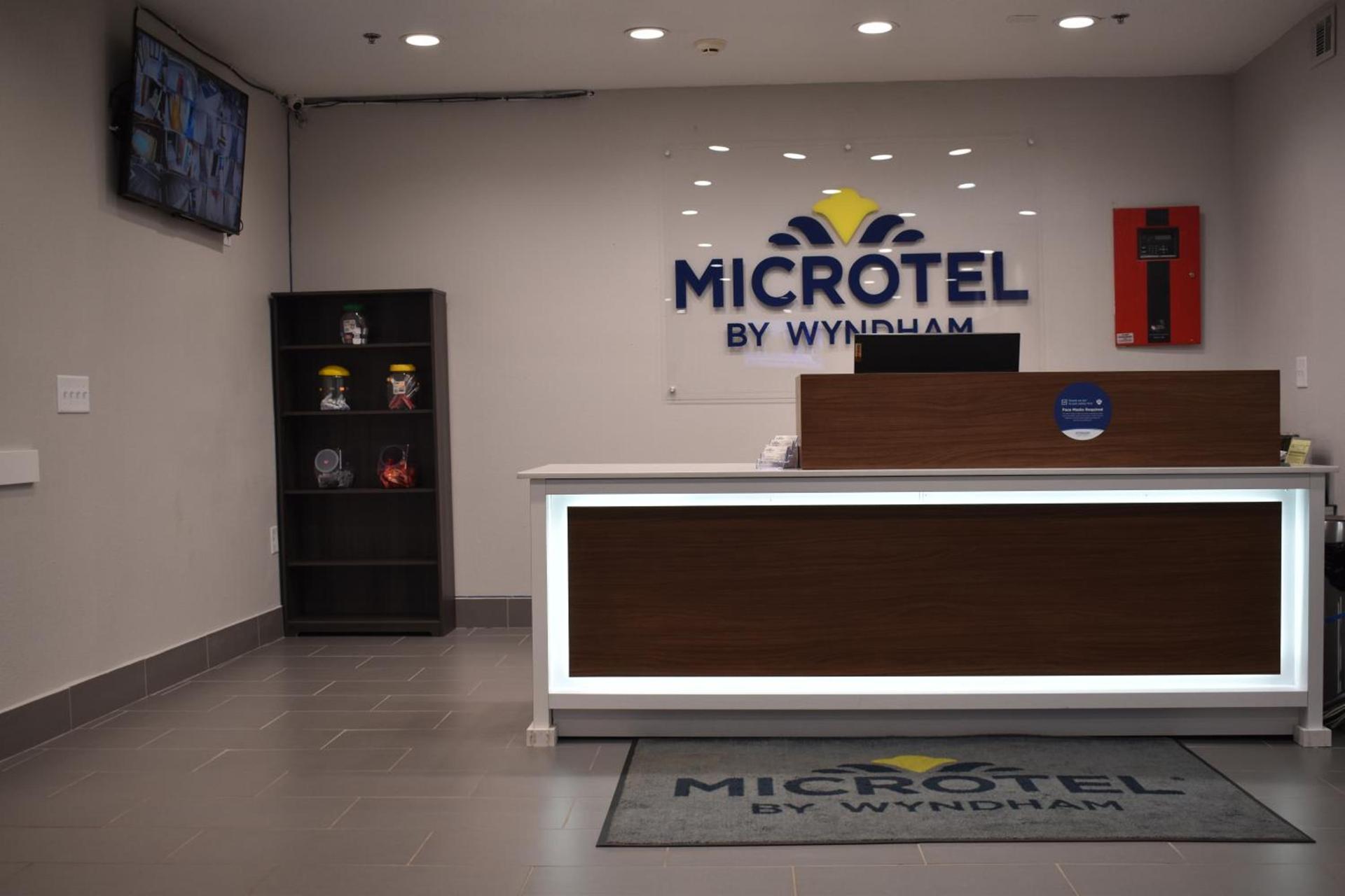 Microtel Inn & Suites by Wyndham Stockbridge/Atlanta I-75 photo 87