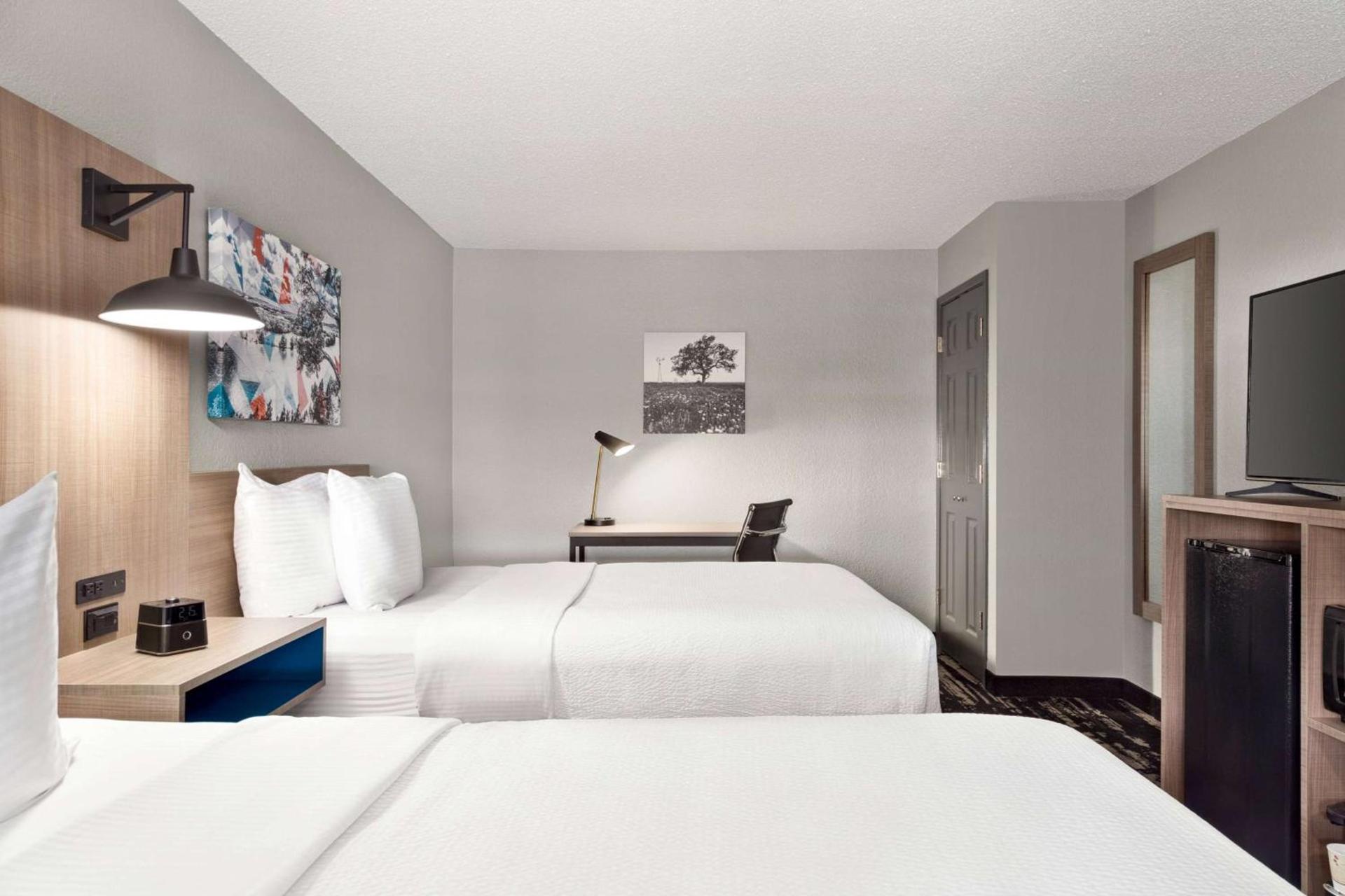 La Quinta Inn by Wyndham Temple photo 7