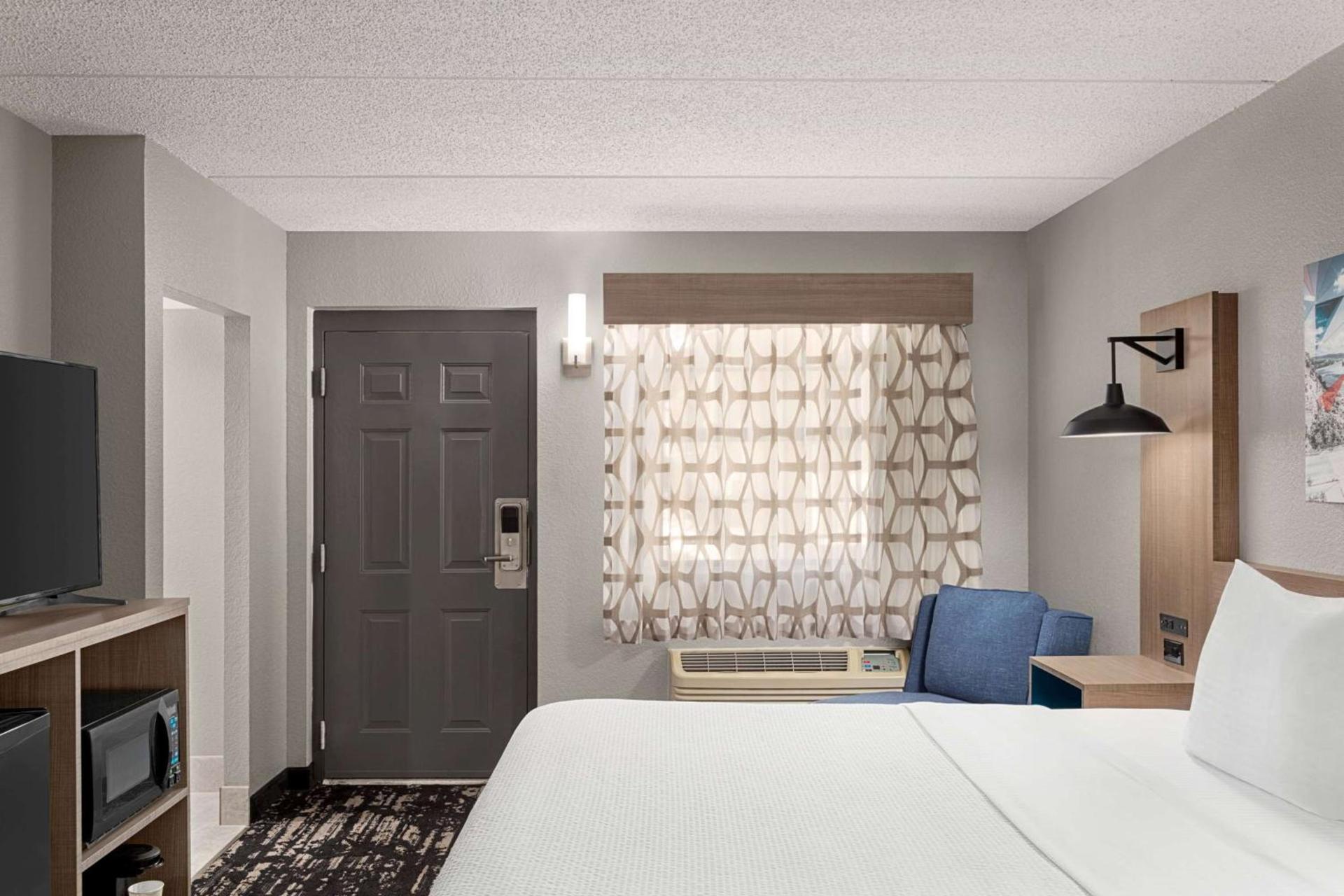 La Quinta Inn by Wyndham Temple photo 9