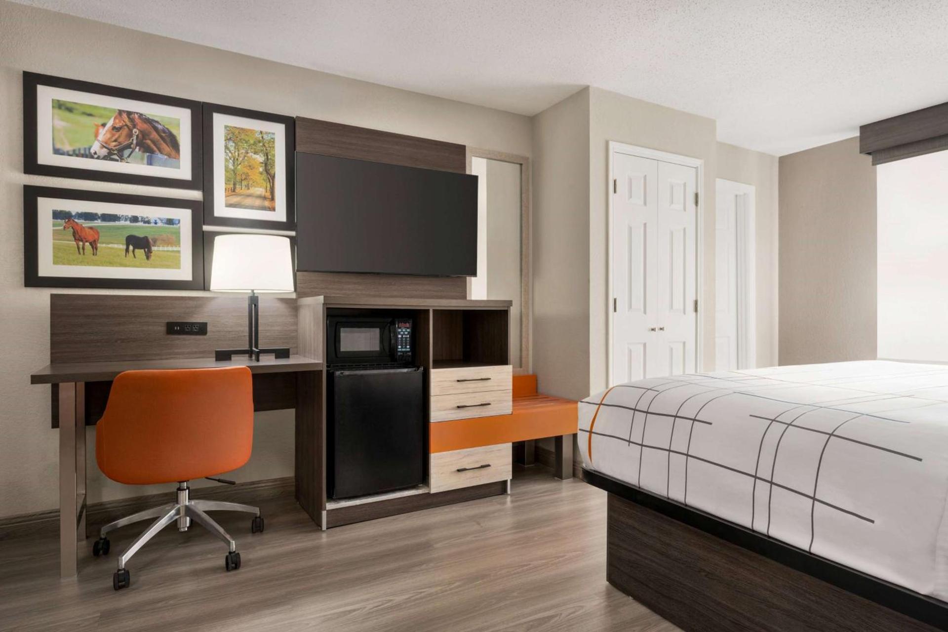 La Quinta Inn Lexington-Horse Park photo 8