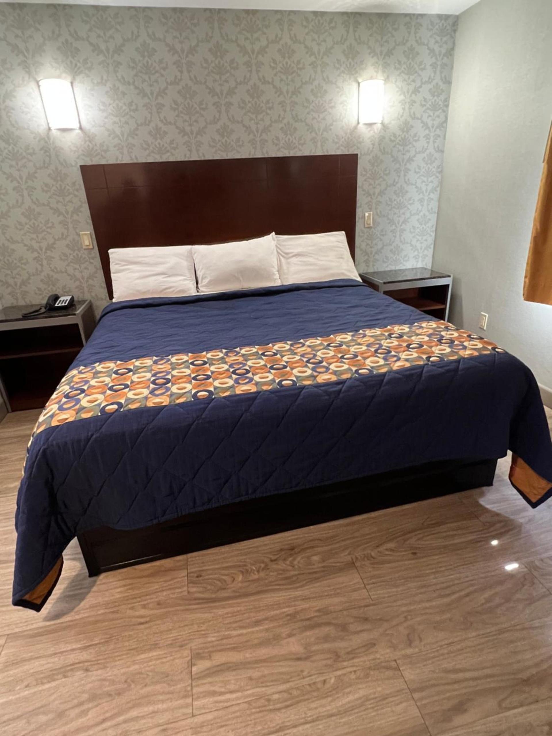 Atlantic Motor Inn photo 19