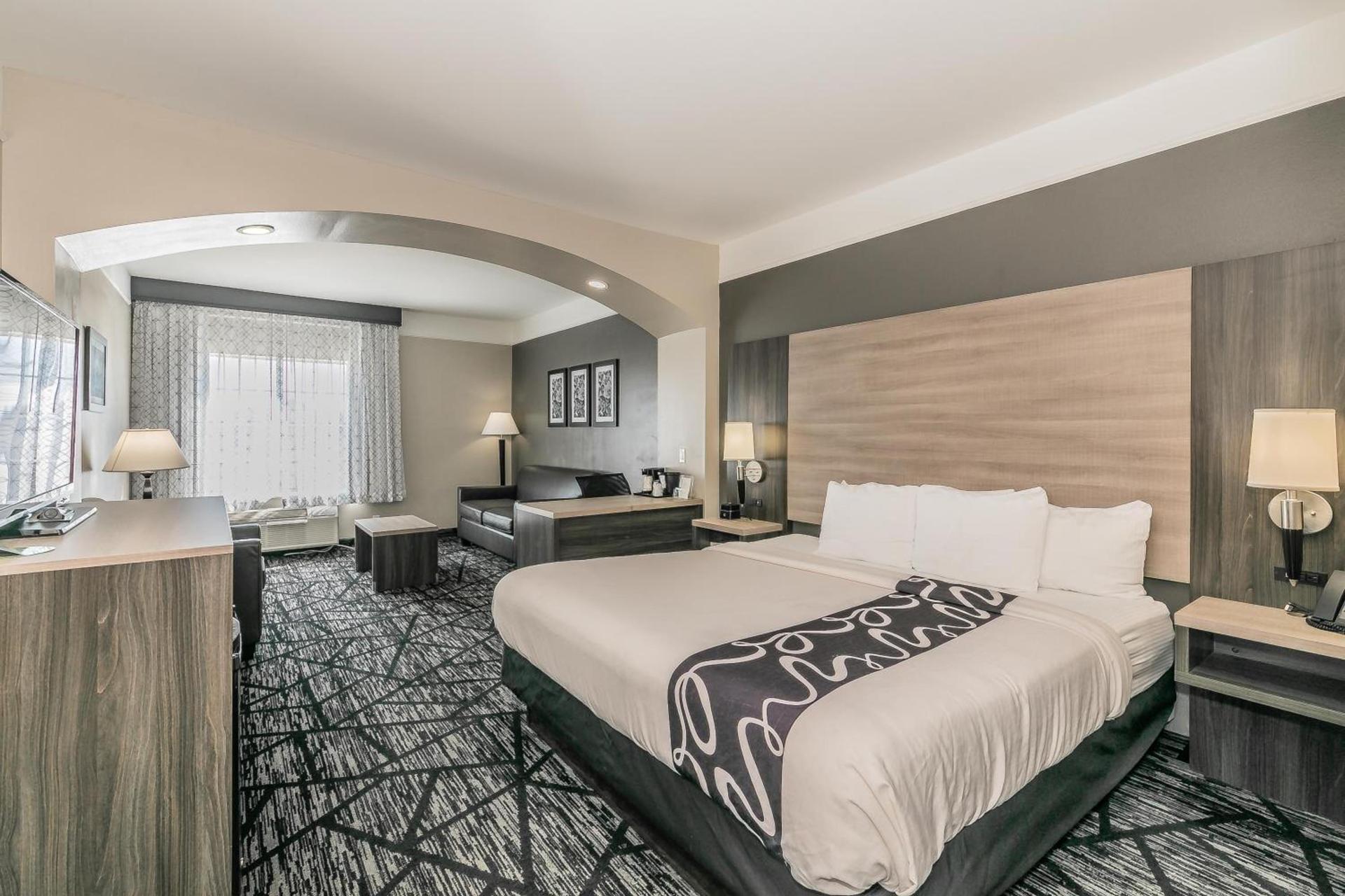La Quinta by Wyndham Granbury photo 20