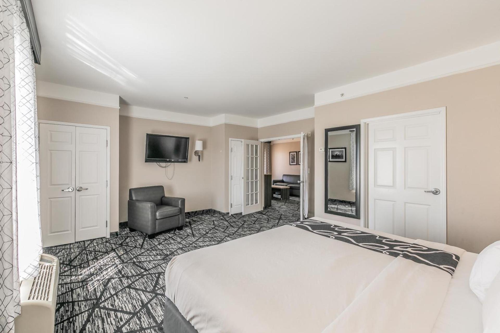 La Quinta by Wyndham Granbury photo 22