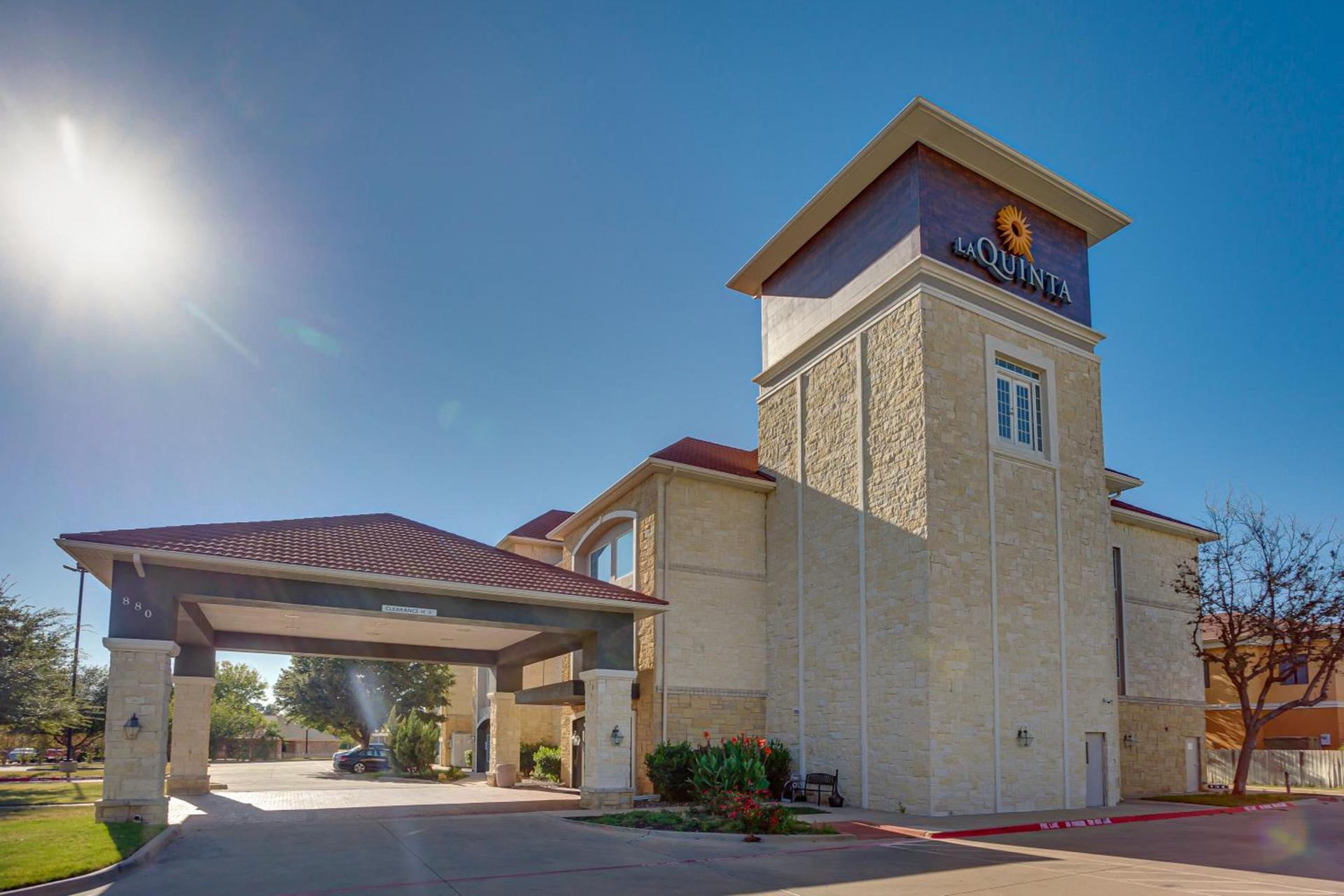 La Quinta by Wyndham Granbury — hotel in Granbury