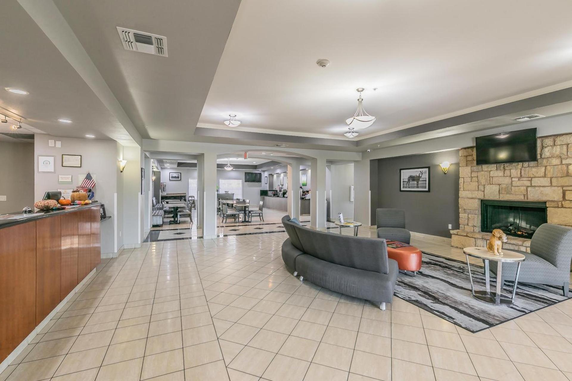 La Quinta by Wyndham Granbury photo 4