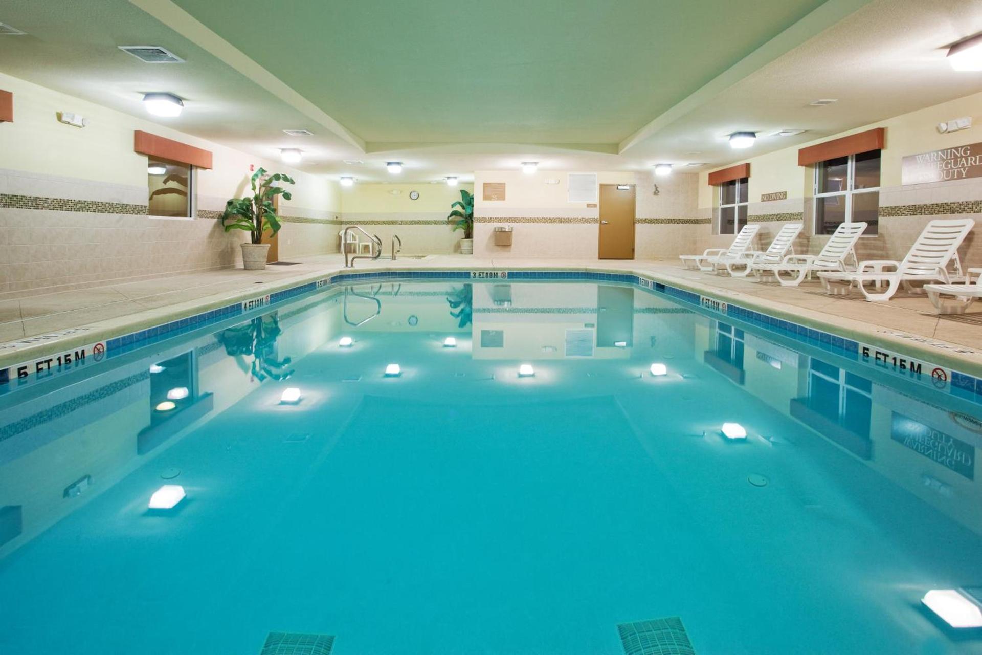Country Inn & Suites by Radisson, Macon North, GA photo 8