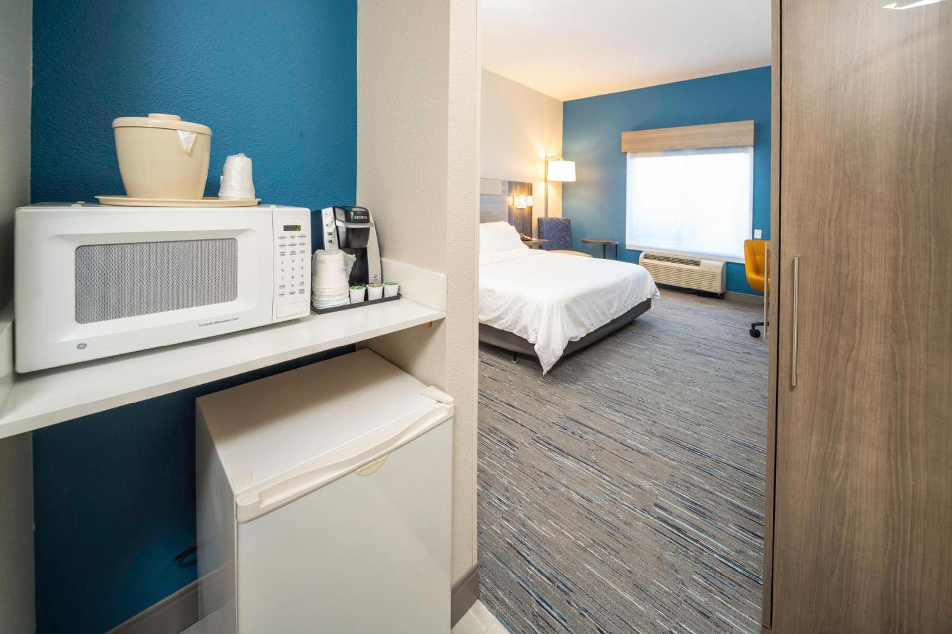 Holiday Inn Express and Suites Atlanta-Johns Creek by IHG photo 82