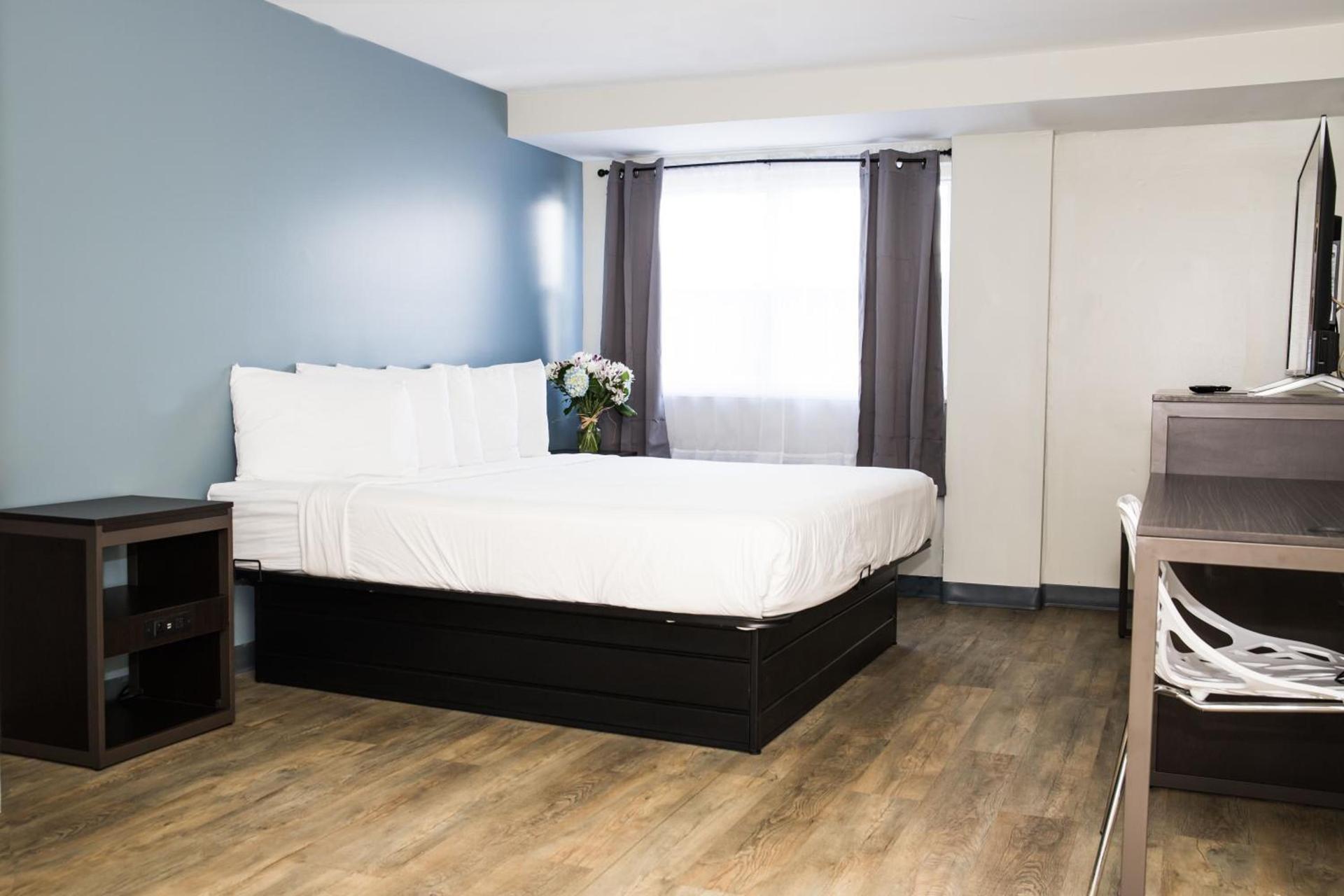 Crystal Inn Eatontown photo 20