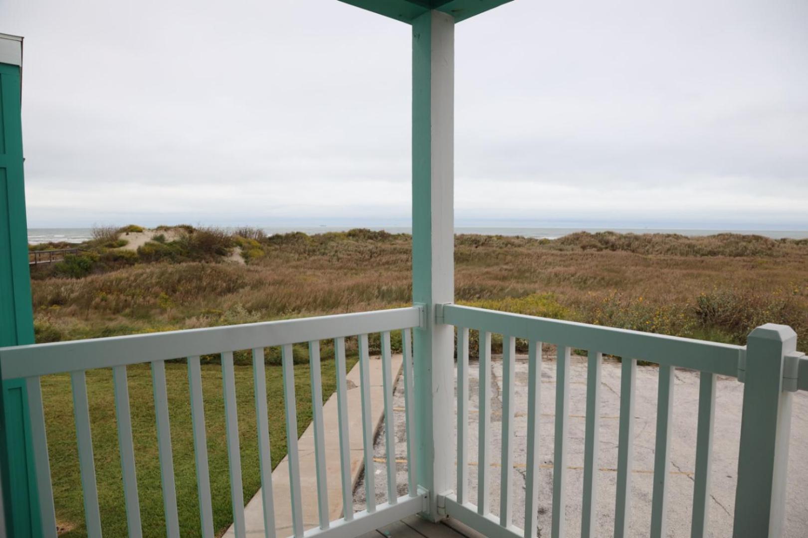 Executive Keys Condominiums on the Beach photo 65