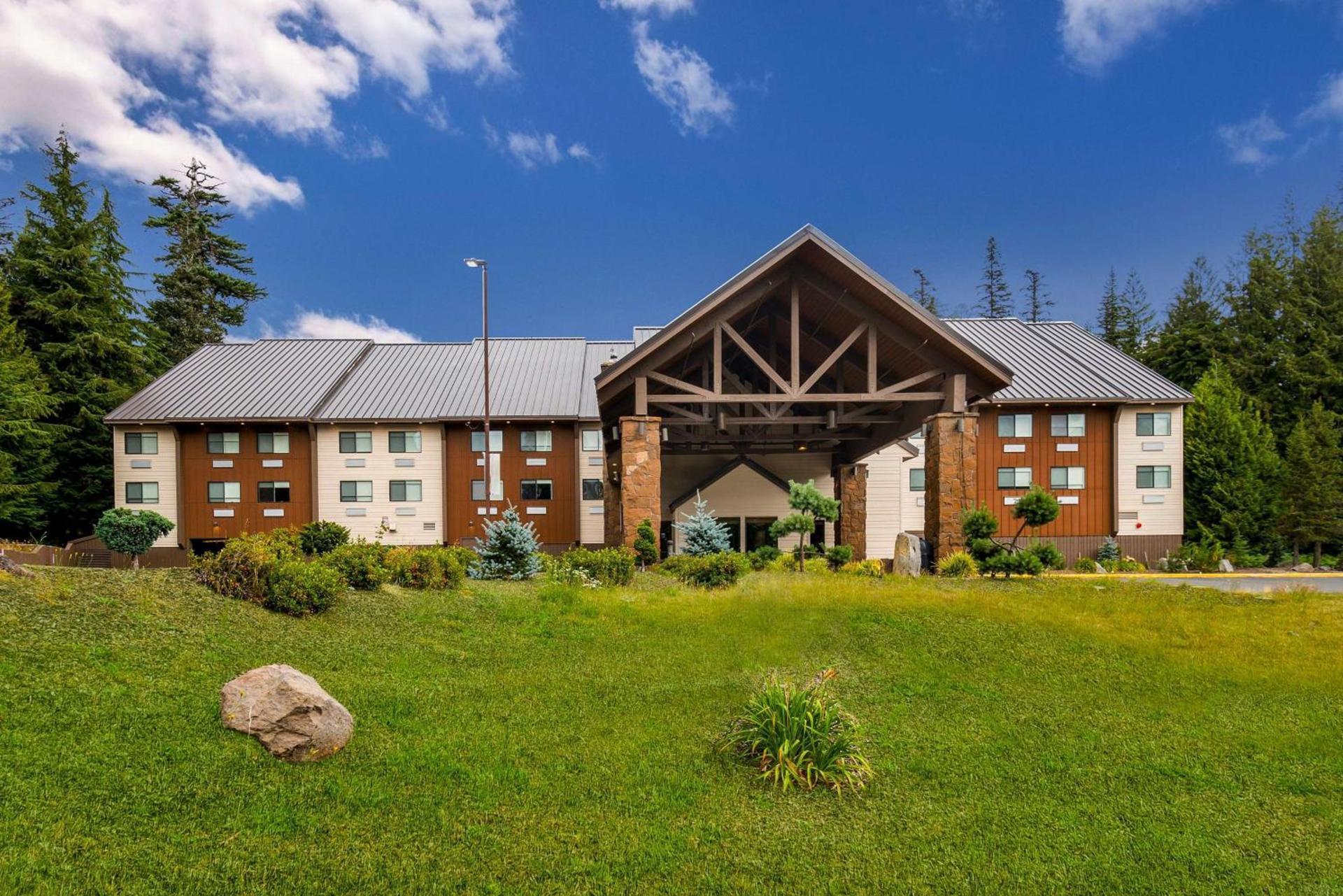 Best Western Mt. Hood Inn photo 1