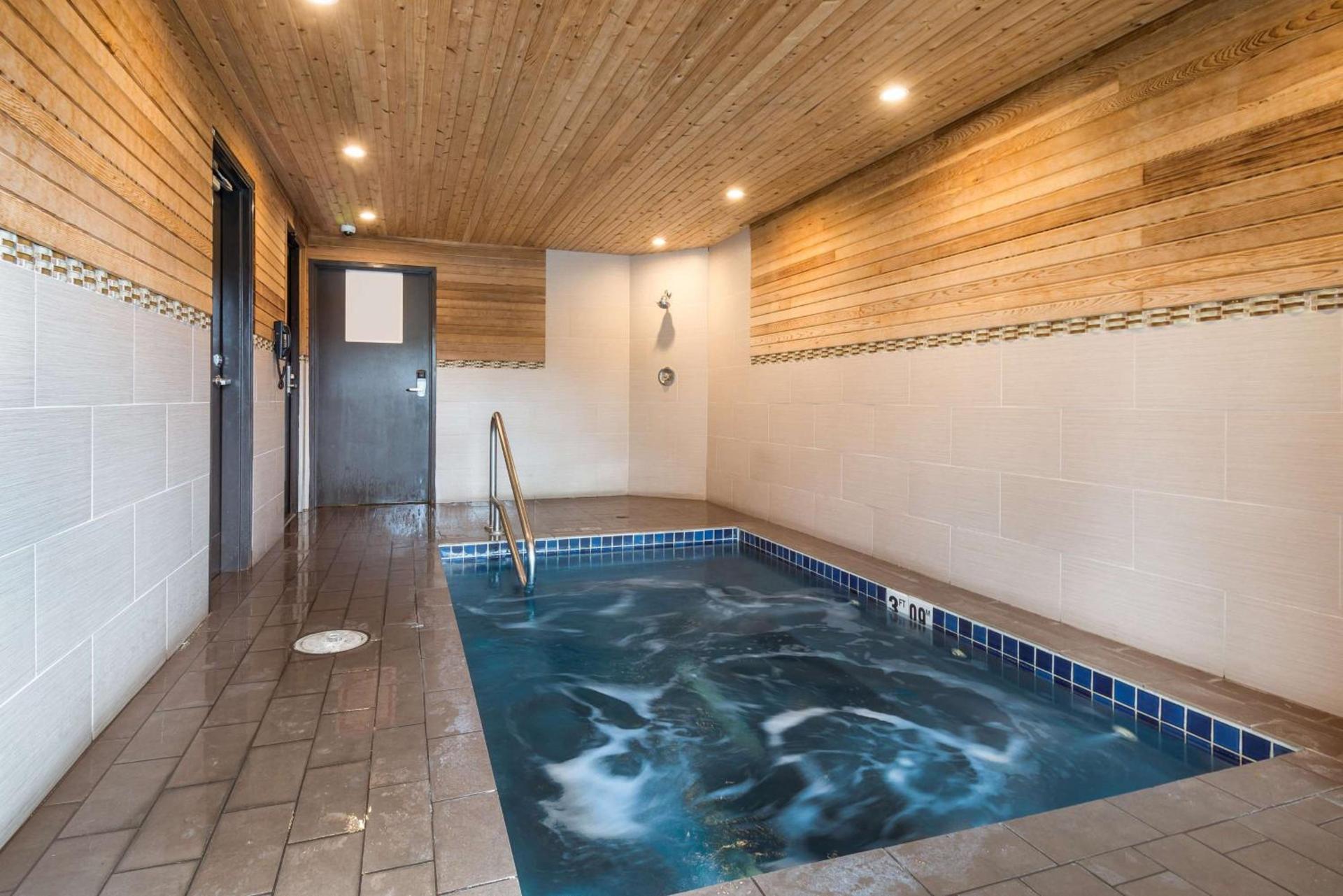 Best Western Mt. Hood Inn photo 2
