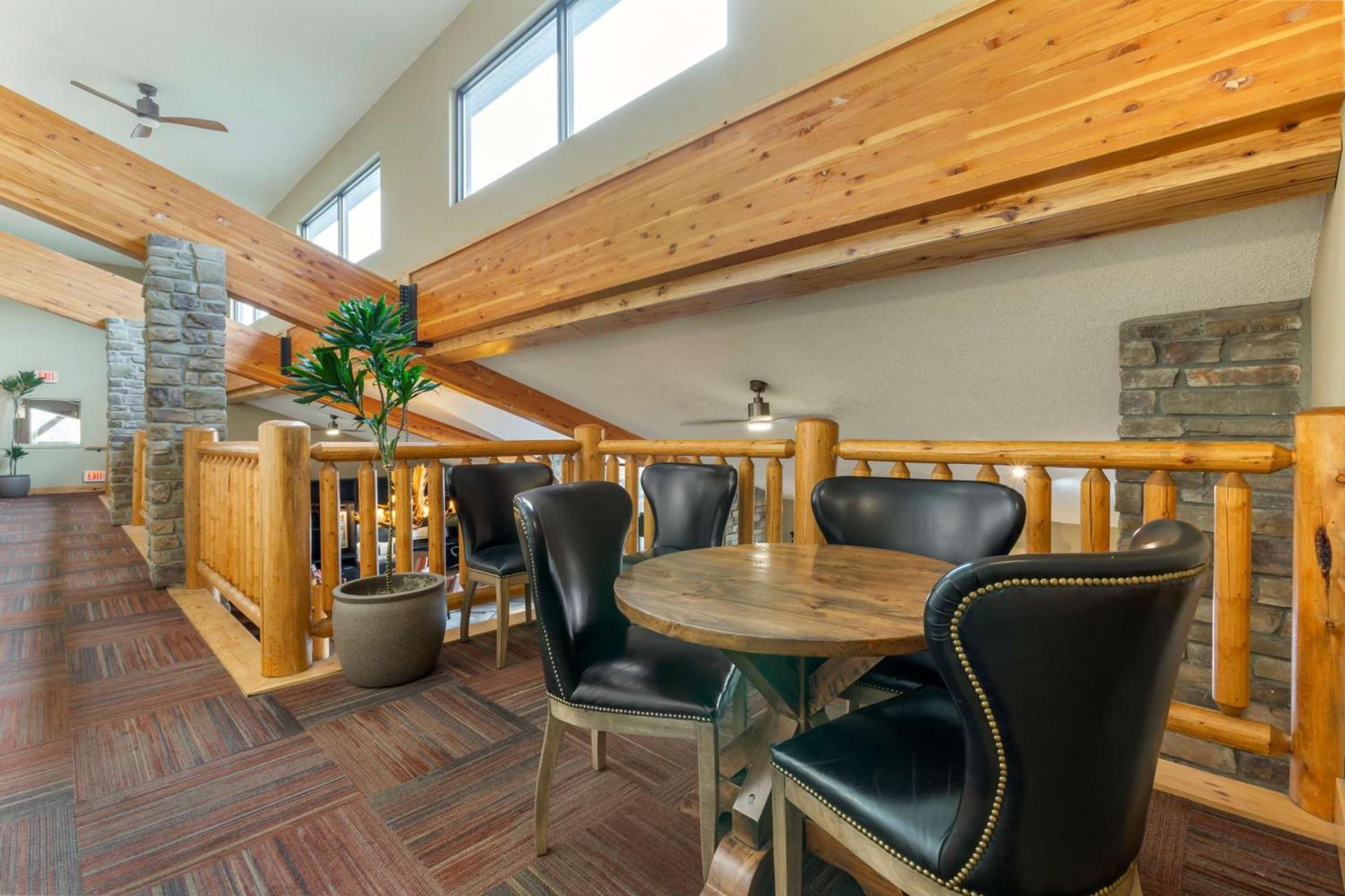 Best Western Plus McCall Lodge and Suites photo 47