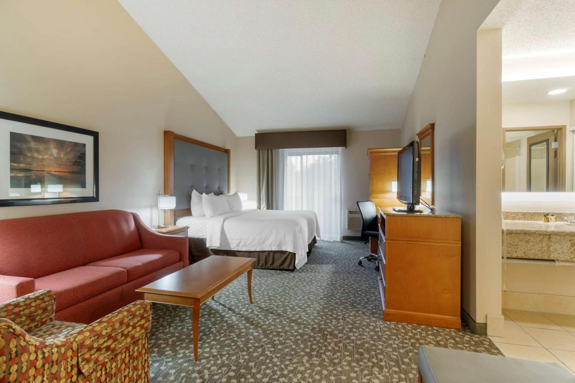 Best Western Plus Oak Harbor Hotel & Conference Center photo 7
