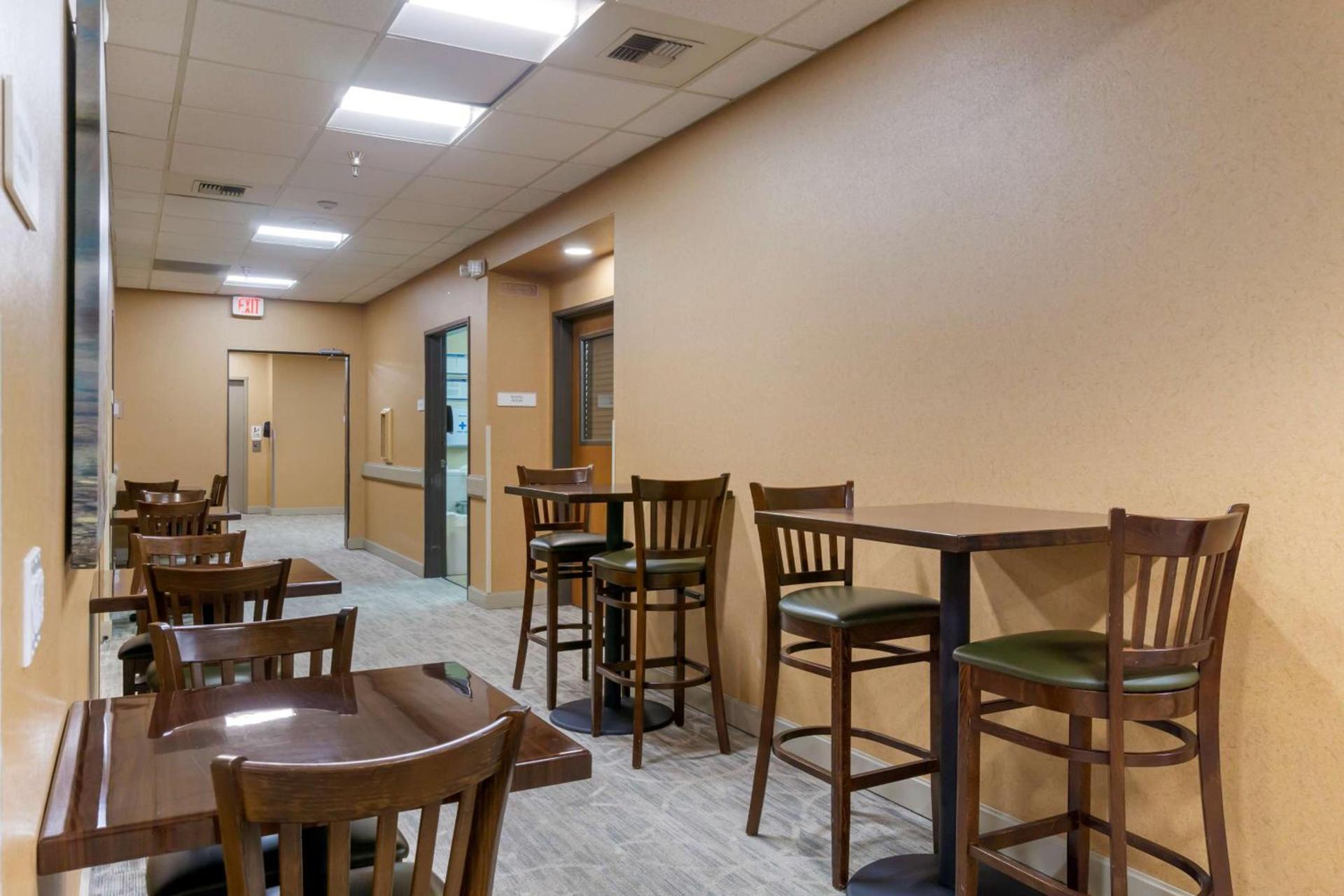 Best Western Plus Oak Harbor Hotel & Conference Center photo 29